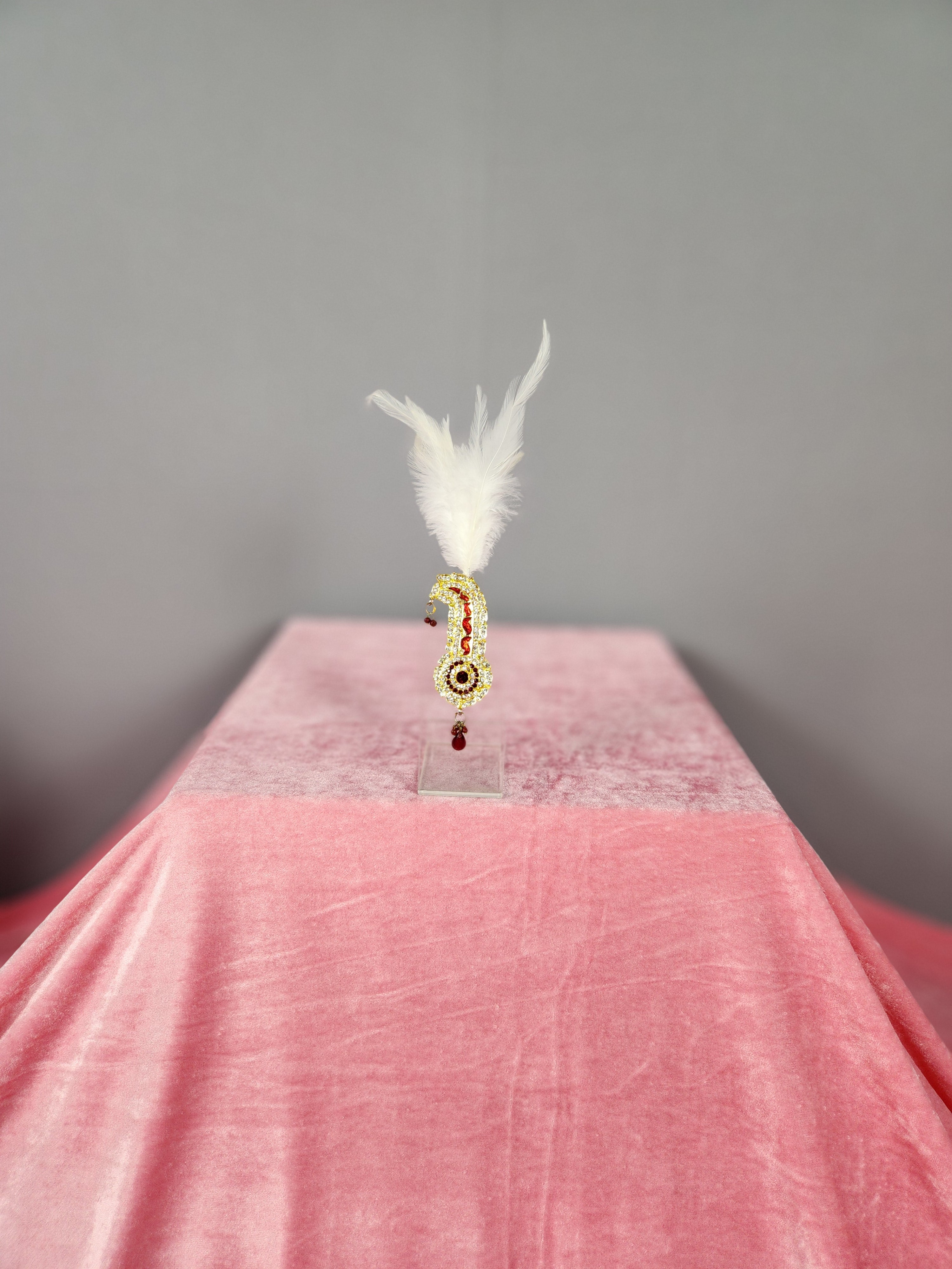 TURBAN BROOCH FOR SAFA WITH TILAK SHAPE MINA