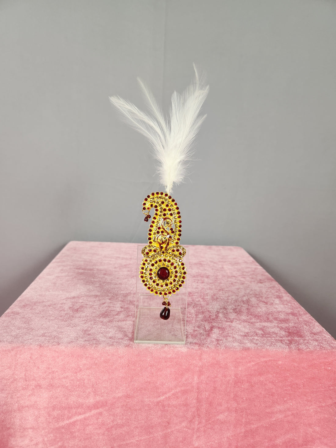 GROOM TURBAN BROOCH WITH RED STONES IN CIRCLE