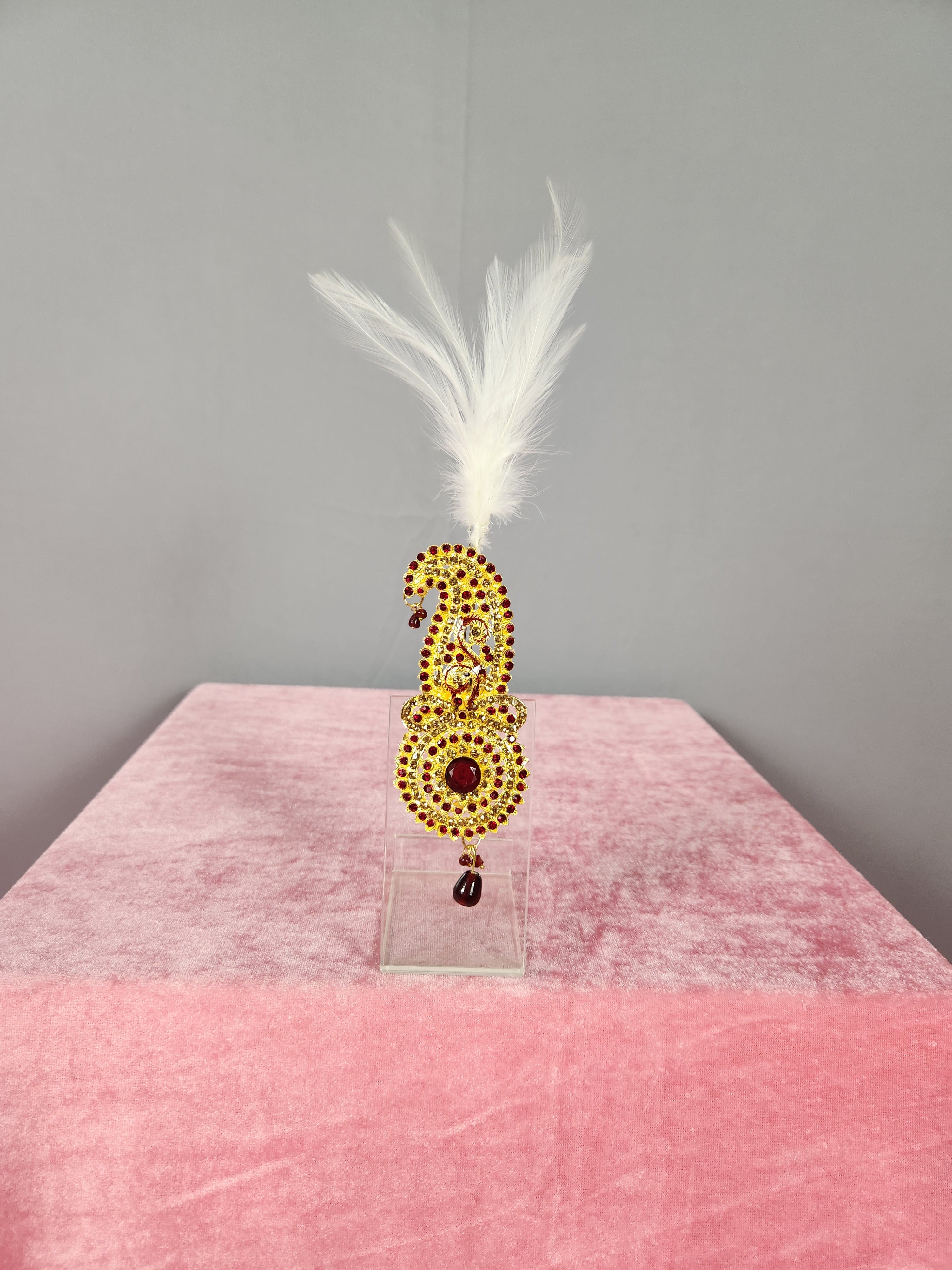 GROOM TURBAN BROOCH WITH RED STONES IN CIRCLE