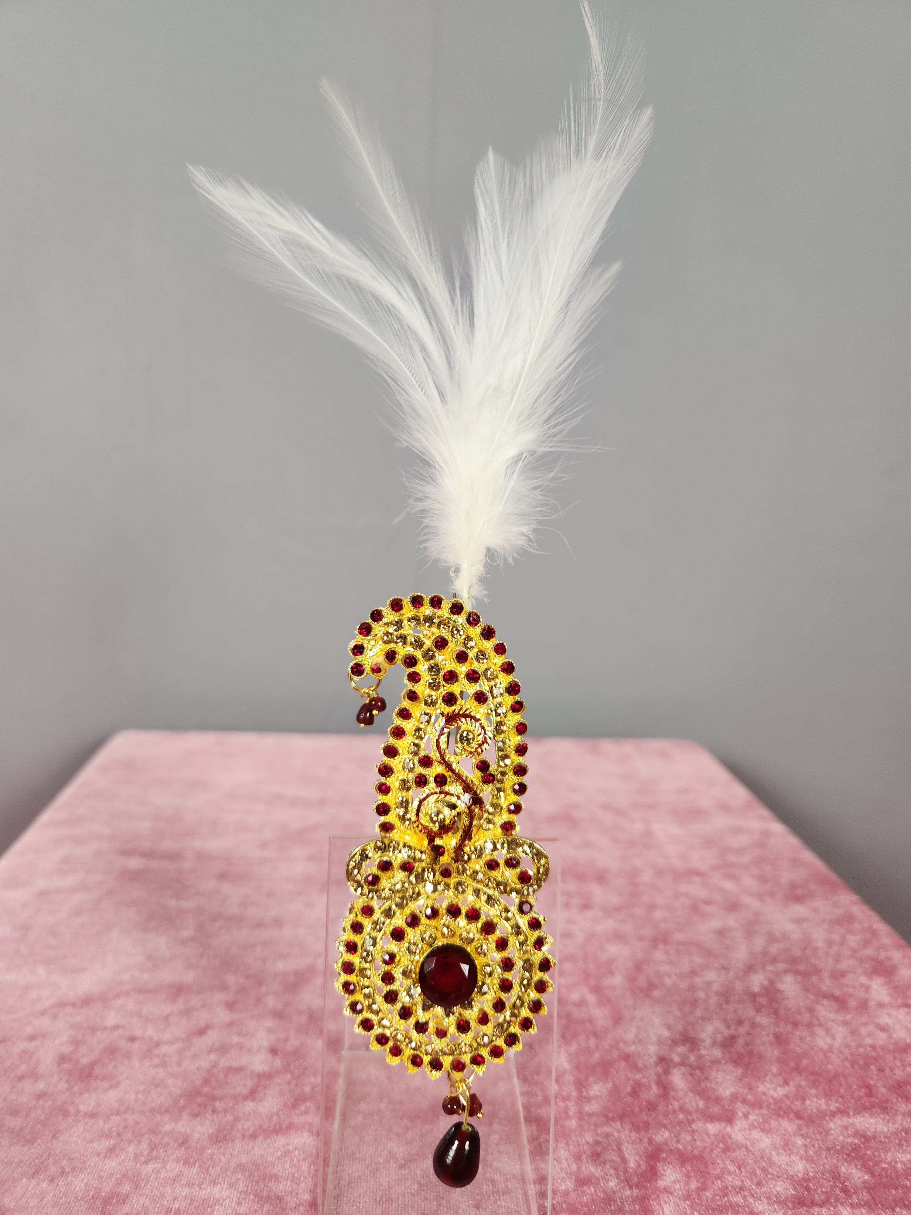 GROOM TURBAN BROOCH WITH RED STONES IN CIRCLE