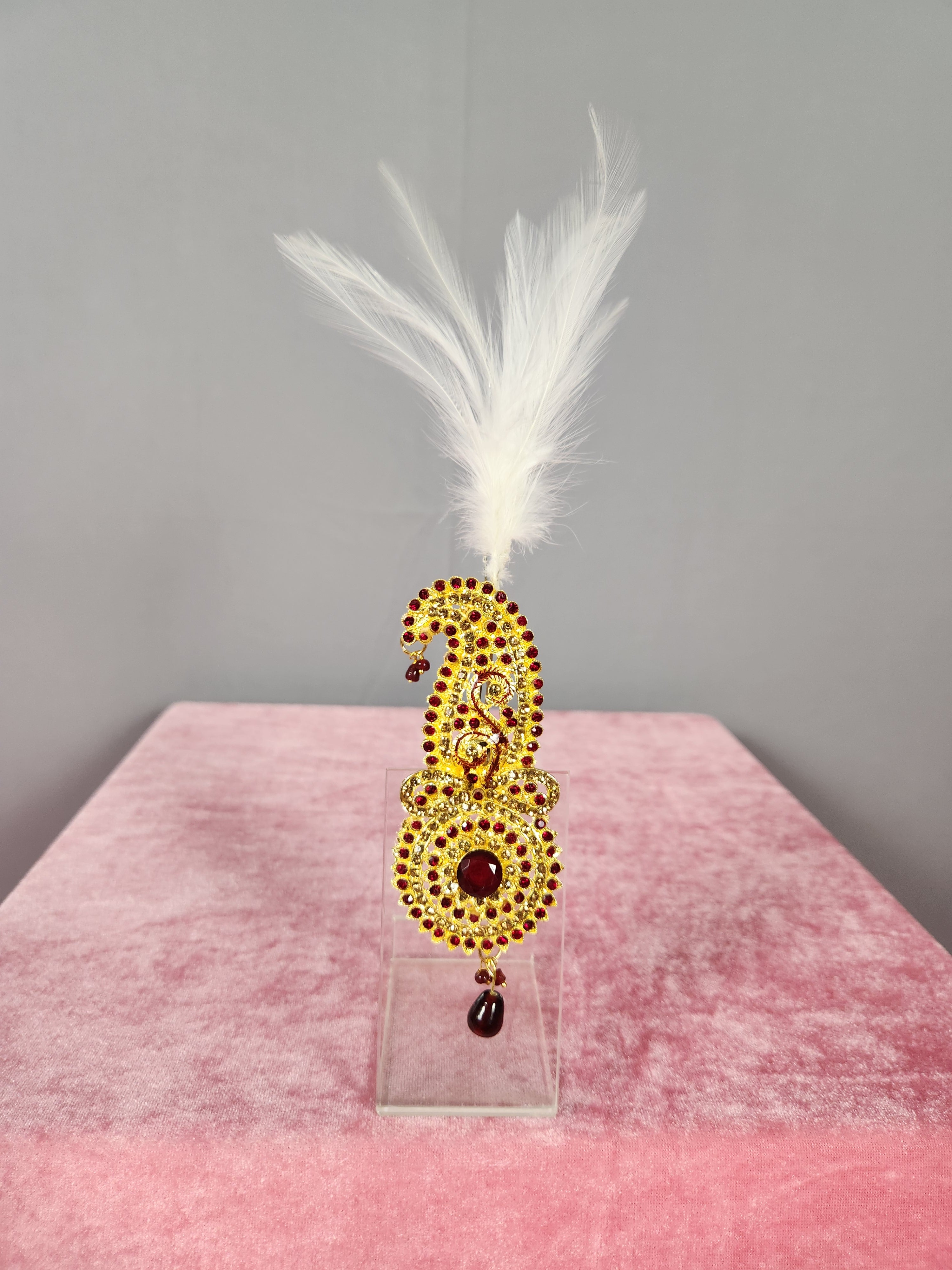 GROOM TURBAN BROOCH WITH RED STONES IN CIRCLE