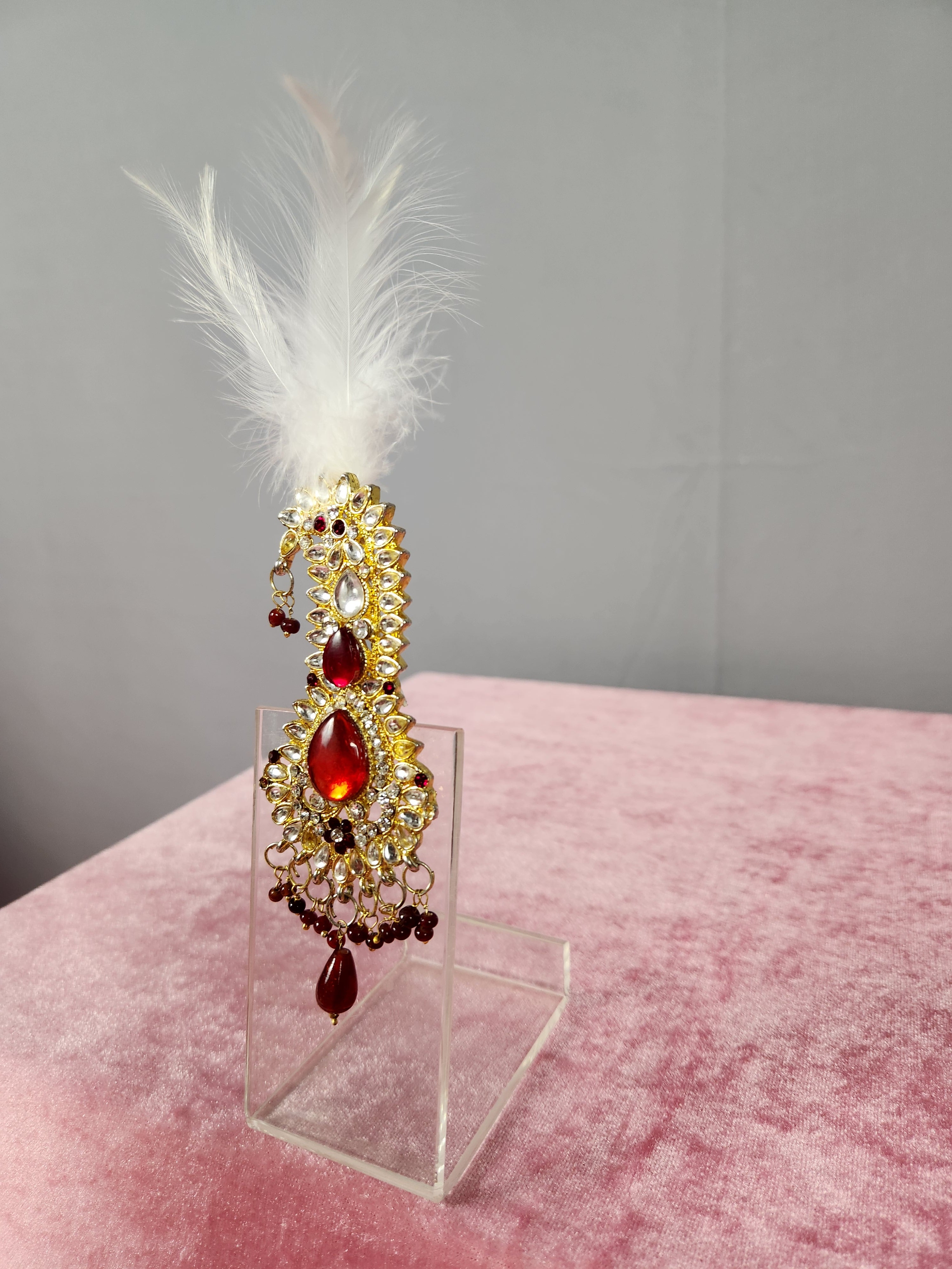 GROOM TURBAN BROOCH WITH OVAL CUT STONES