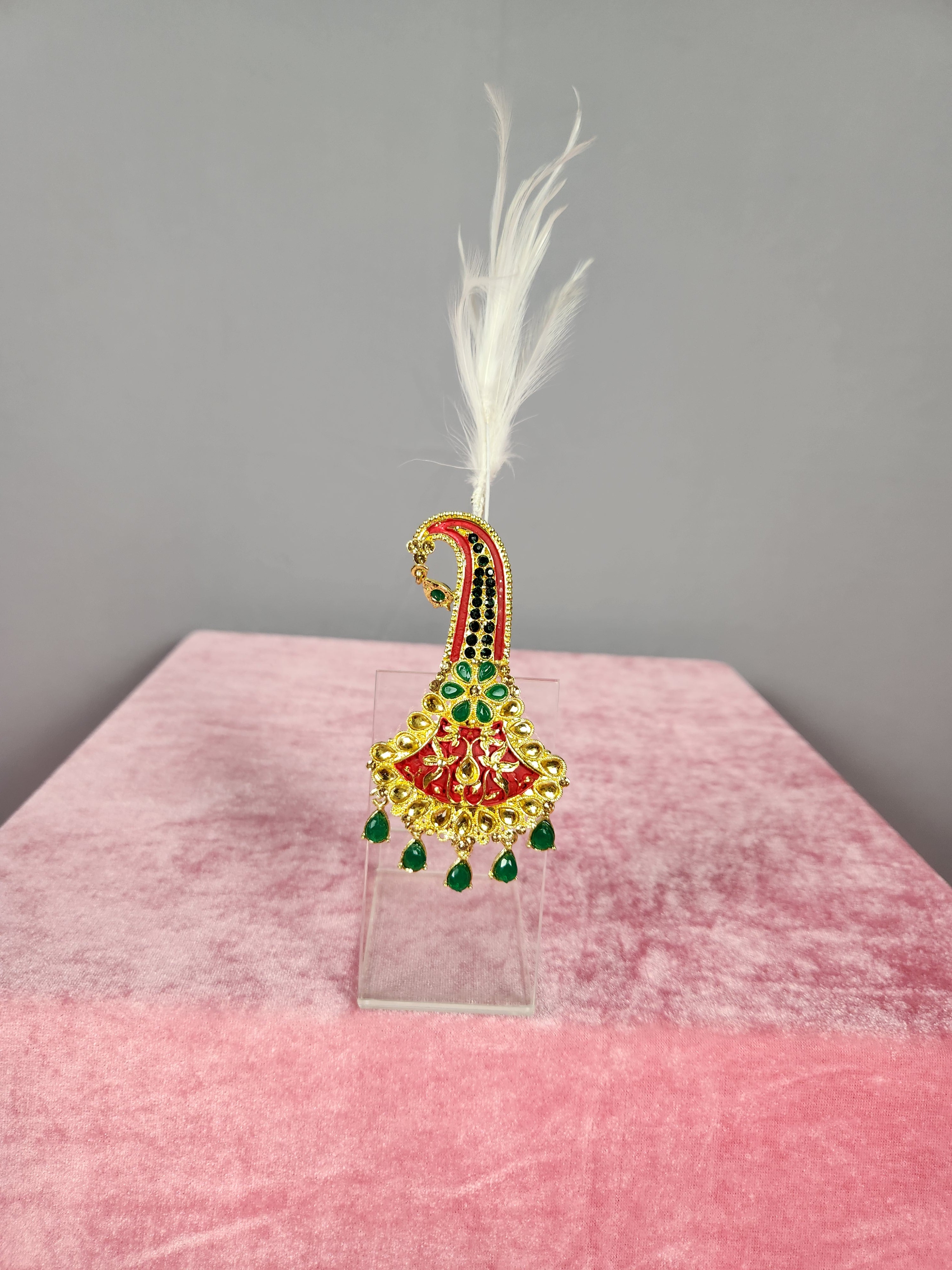 GROOM TURBAN BROOCH WITH EMERALD STONES