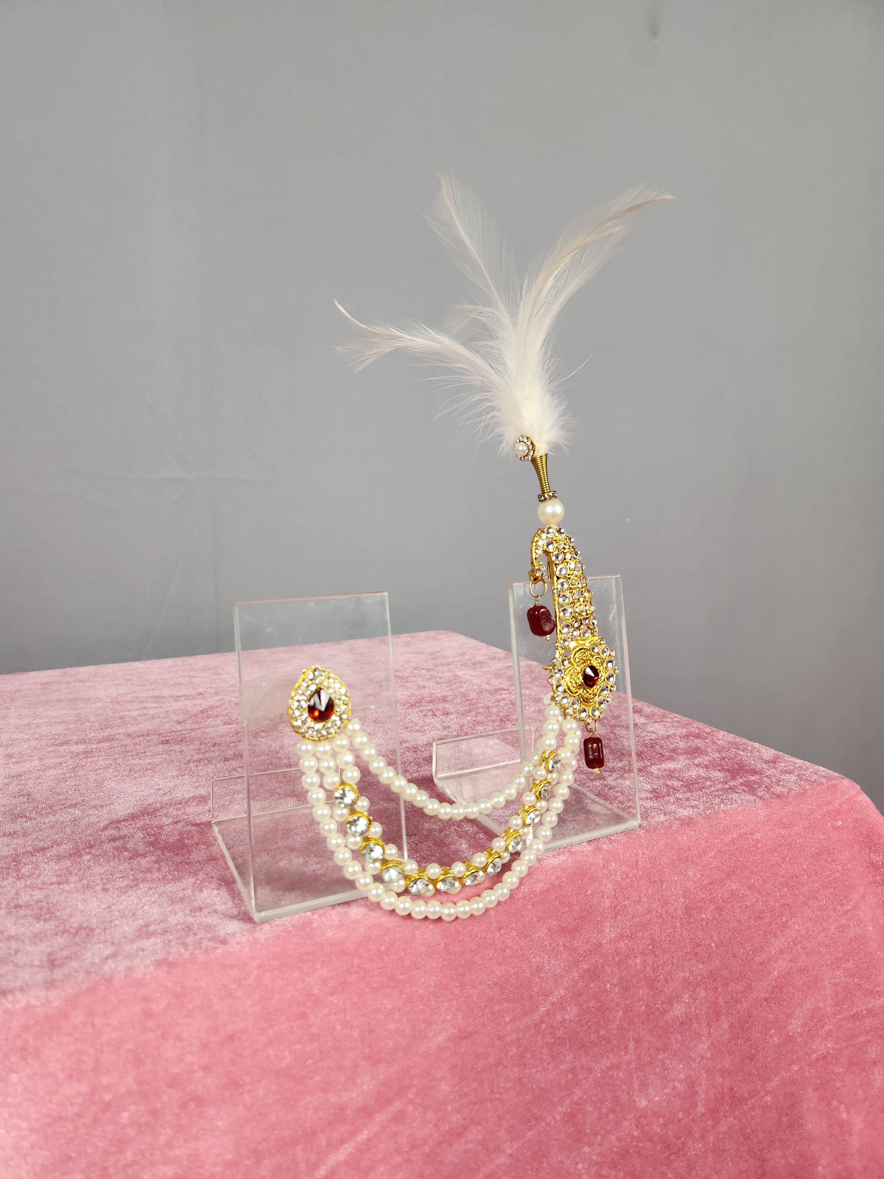 GROOM TURBAN BROOCH WITH CHAIN OF PEARLS