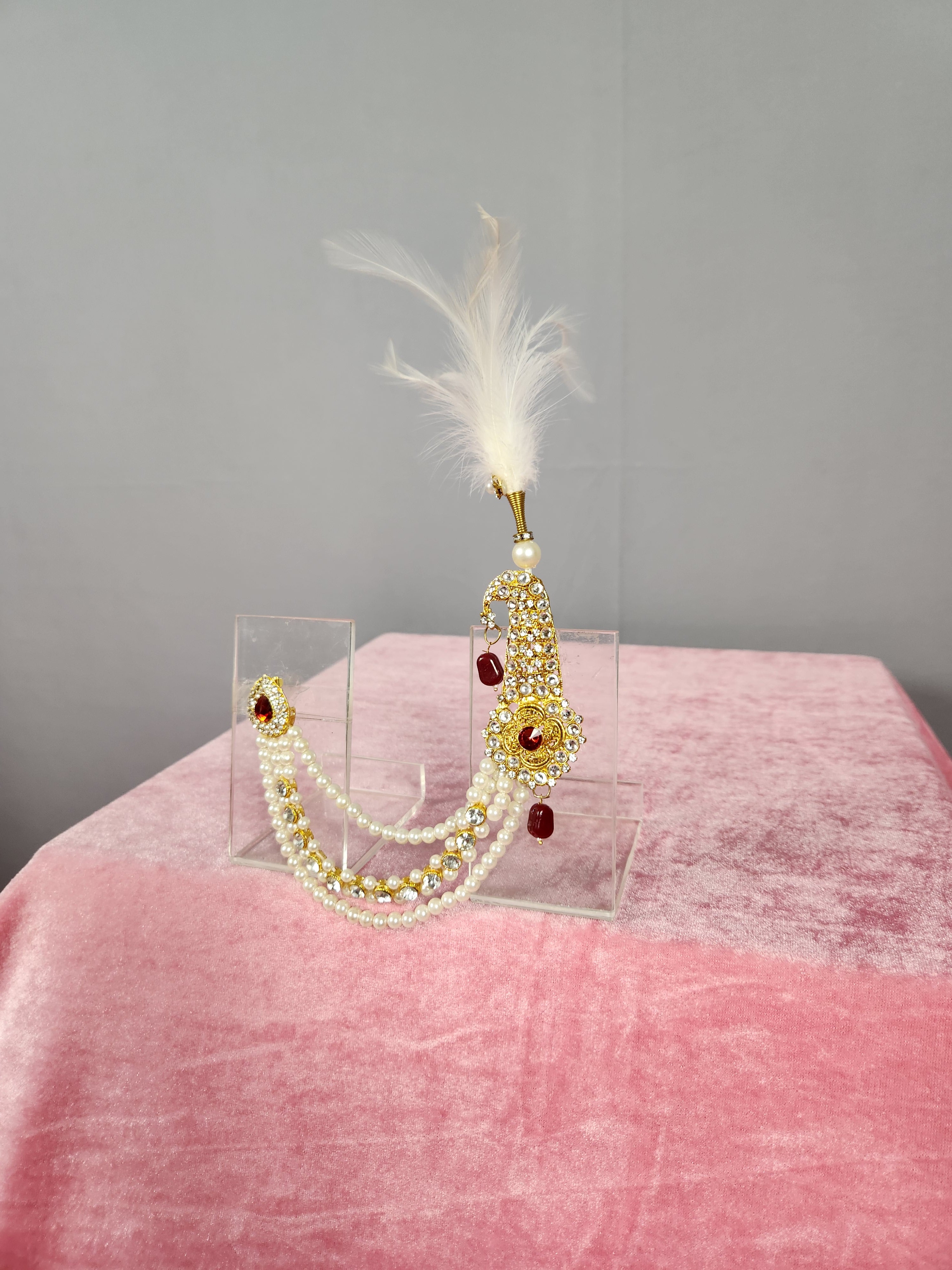 GROOM TURBAN BROOCH WITH CHAIN OF PEARLS