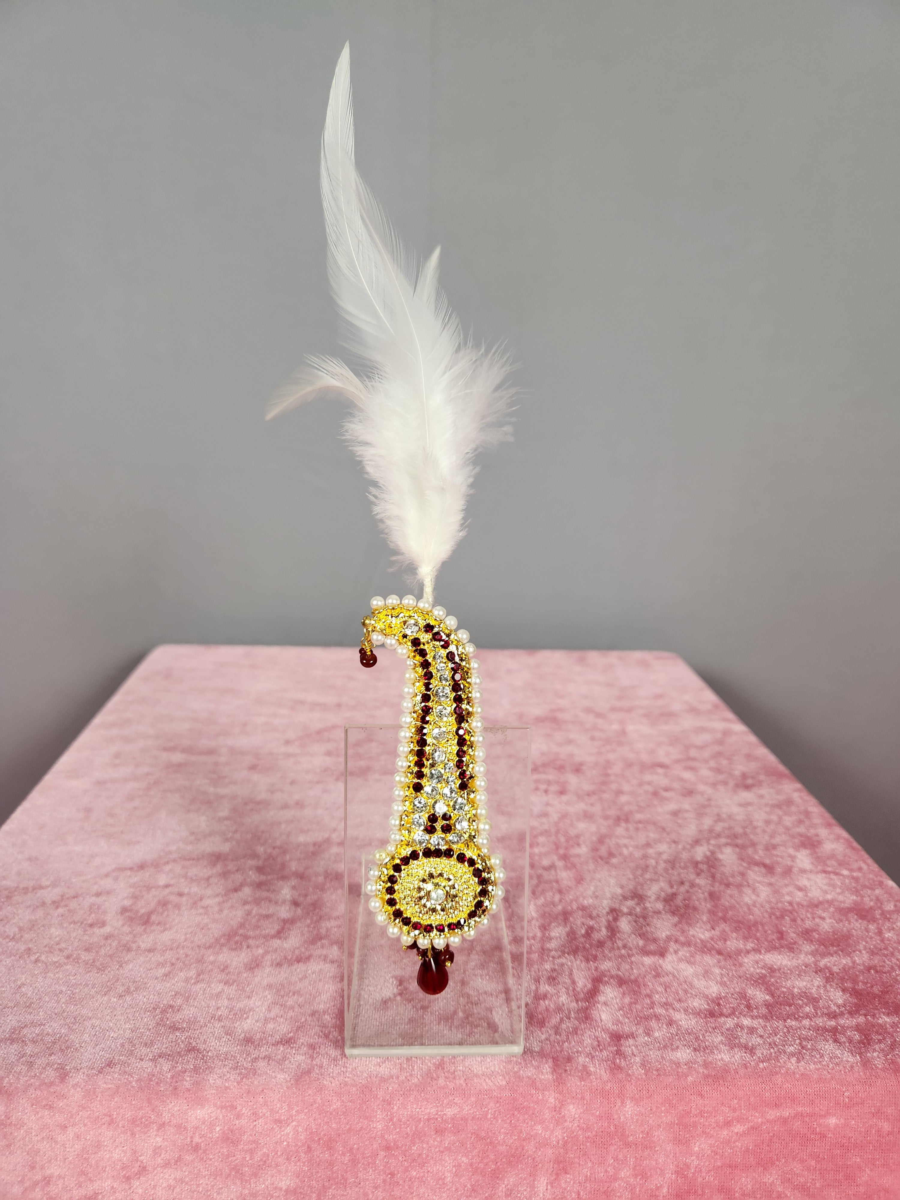 GROOM TURBAN BROOCH WITH PEARL OUTER EDGE