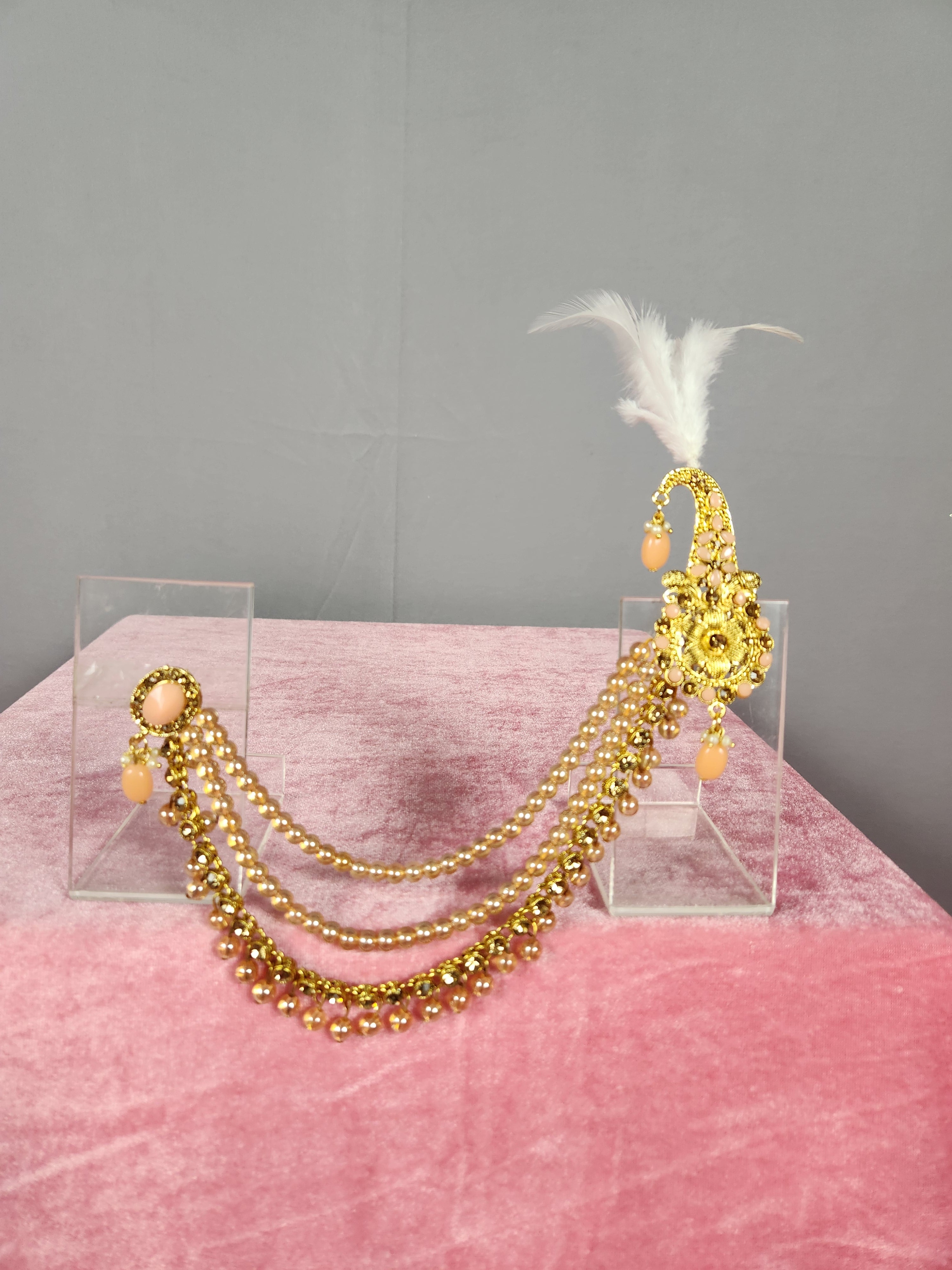 GROOM TURBAN BROOCH WITH GOLDEN STONE CHAIN