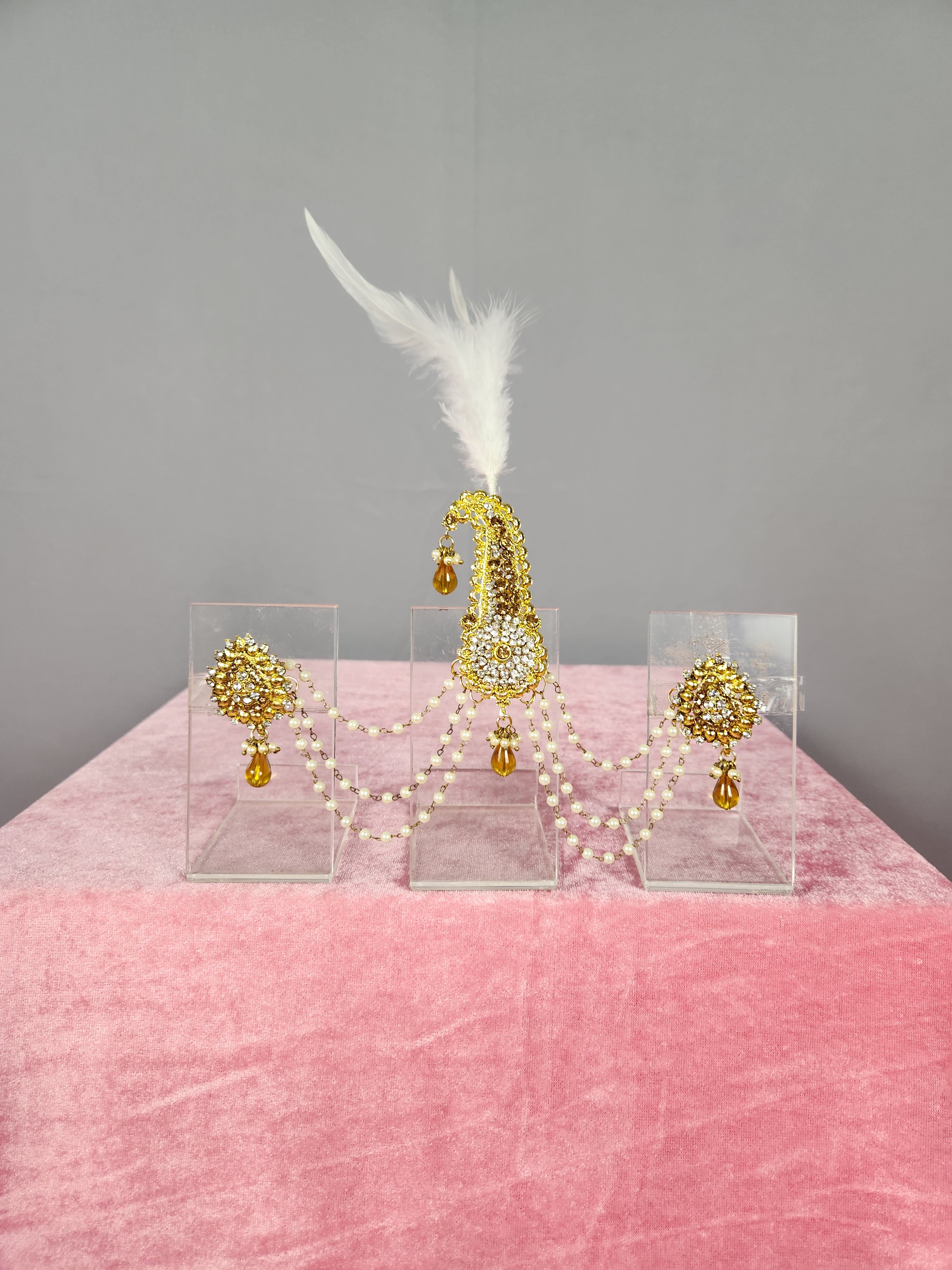 GROOM TURBAN BROOCH WITH BOTH SIDED PEARL CHAIN