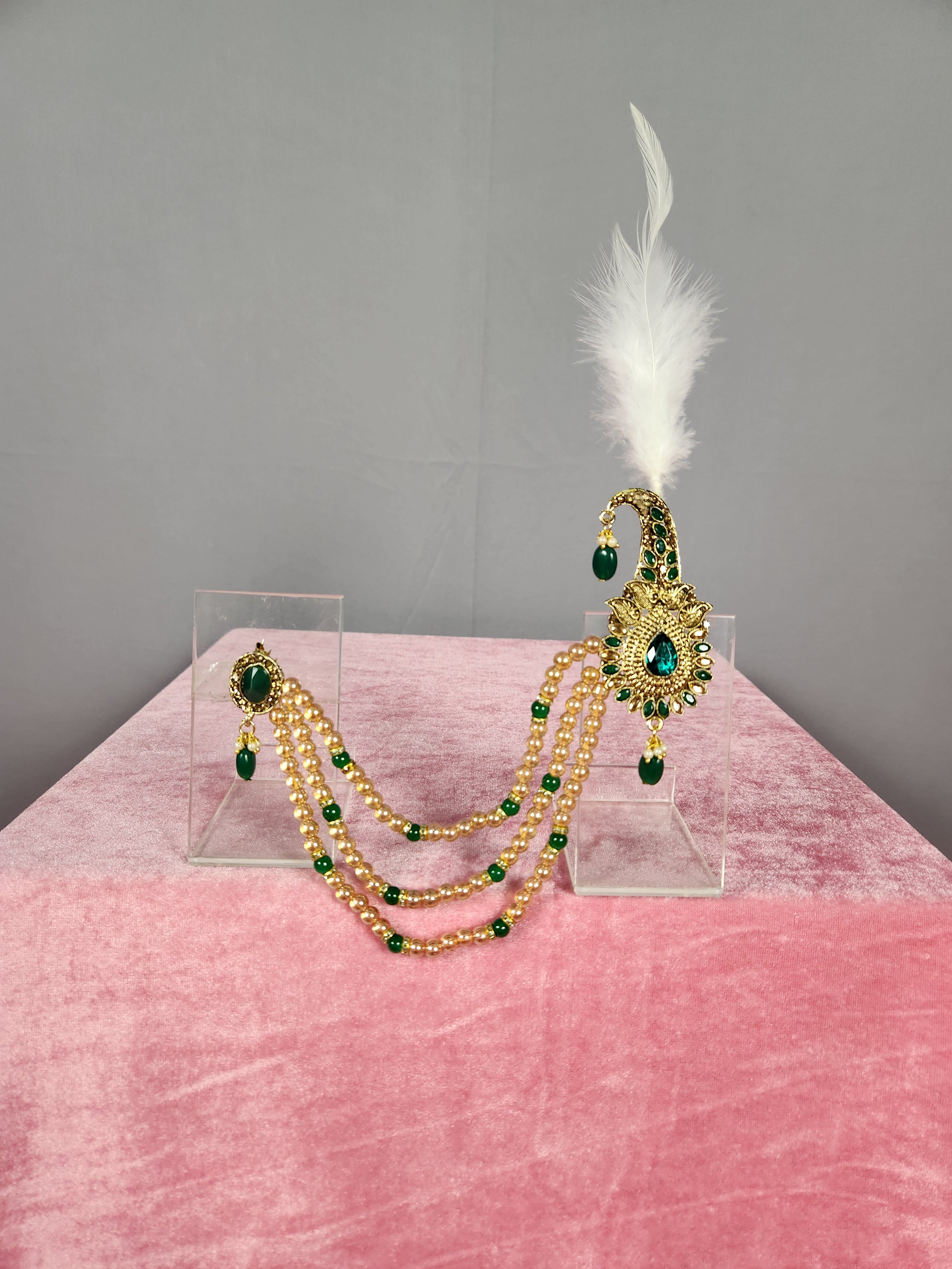 GROOM TURBAN BROOCH WITH EMERALD STONES SIDE CHAIN
