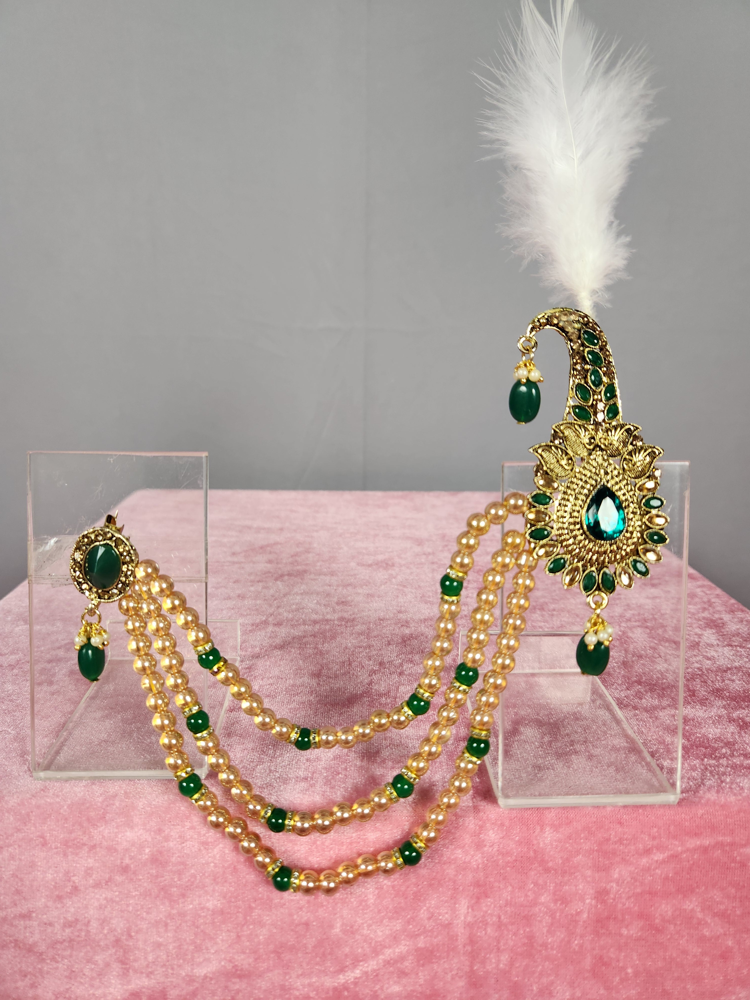 GROOM TURBAN BROOCH WITH EMERALD STONES SIDE CHAIN