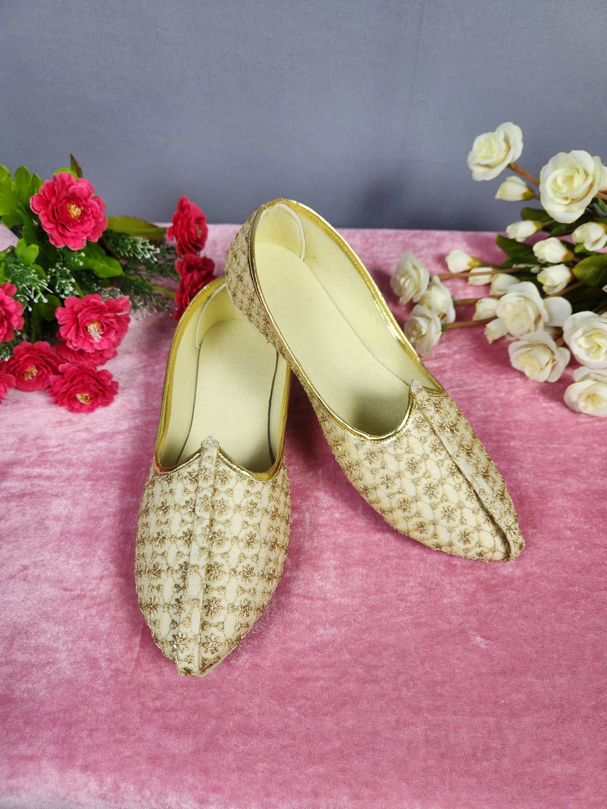 Beige Ethnic Shoes for Men – Designer Indian Jutti & Mojari for Wedding