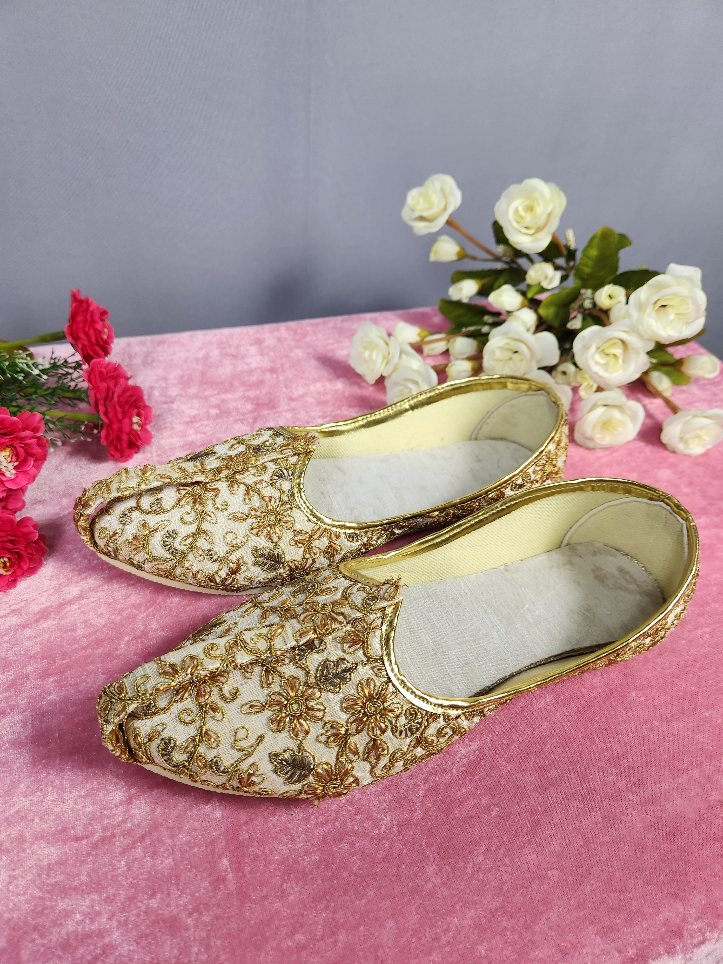 Beige Ethnic Shoes for Men – Designer Indian Jutti & Mojari for Wedding