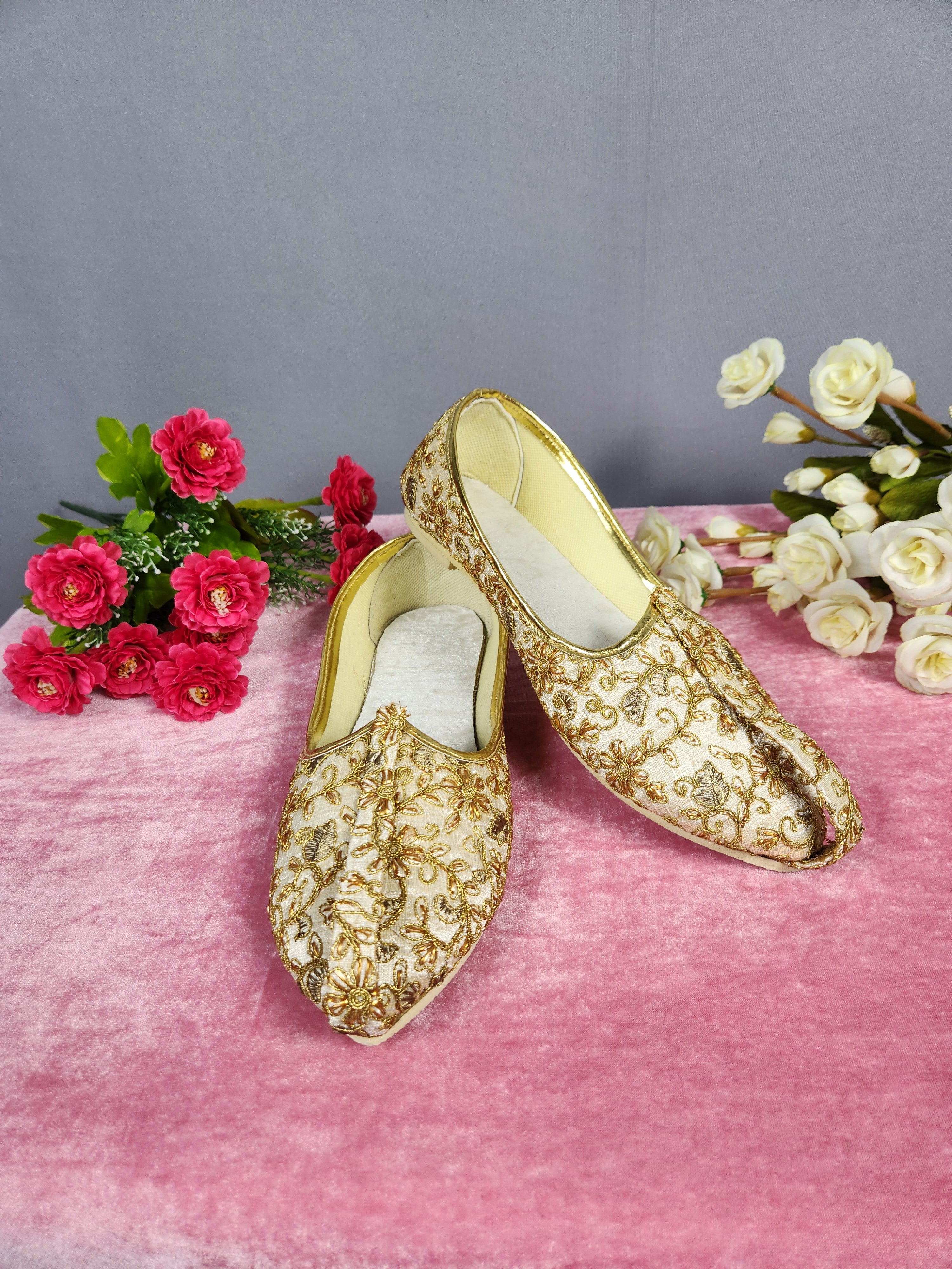 Beige Ethnic Shoes for Men – Designer Indian Jutti & Mojari for Wedding