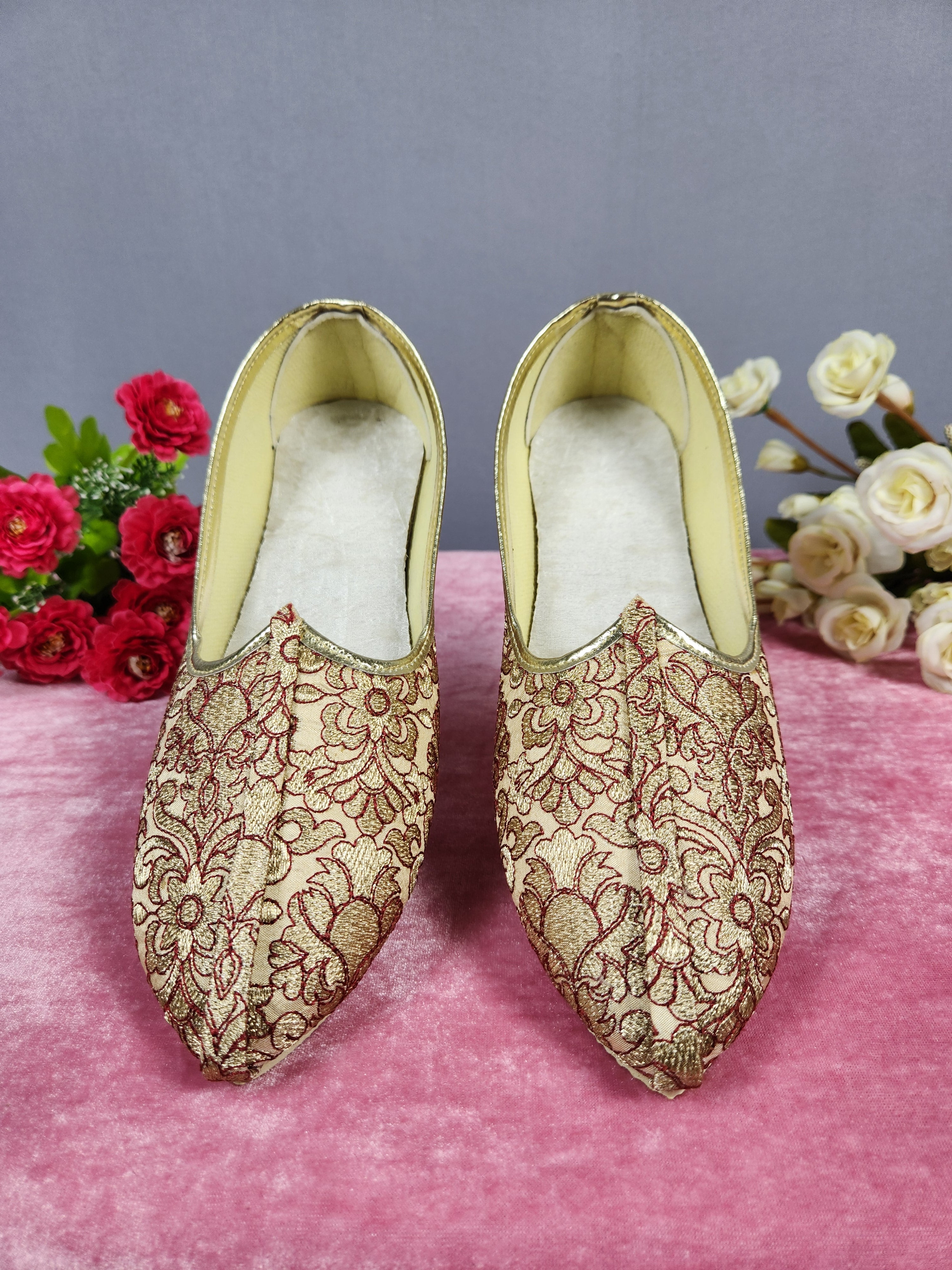 Golden Ethnic Shoes for Men – Designer Indian Jutti & Mojari for Wedding