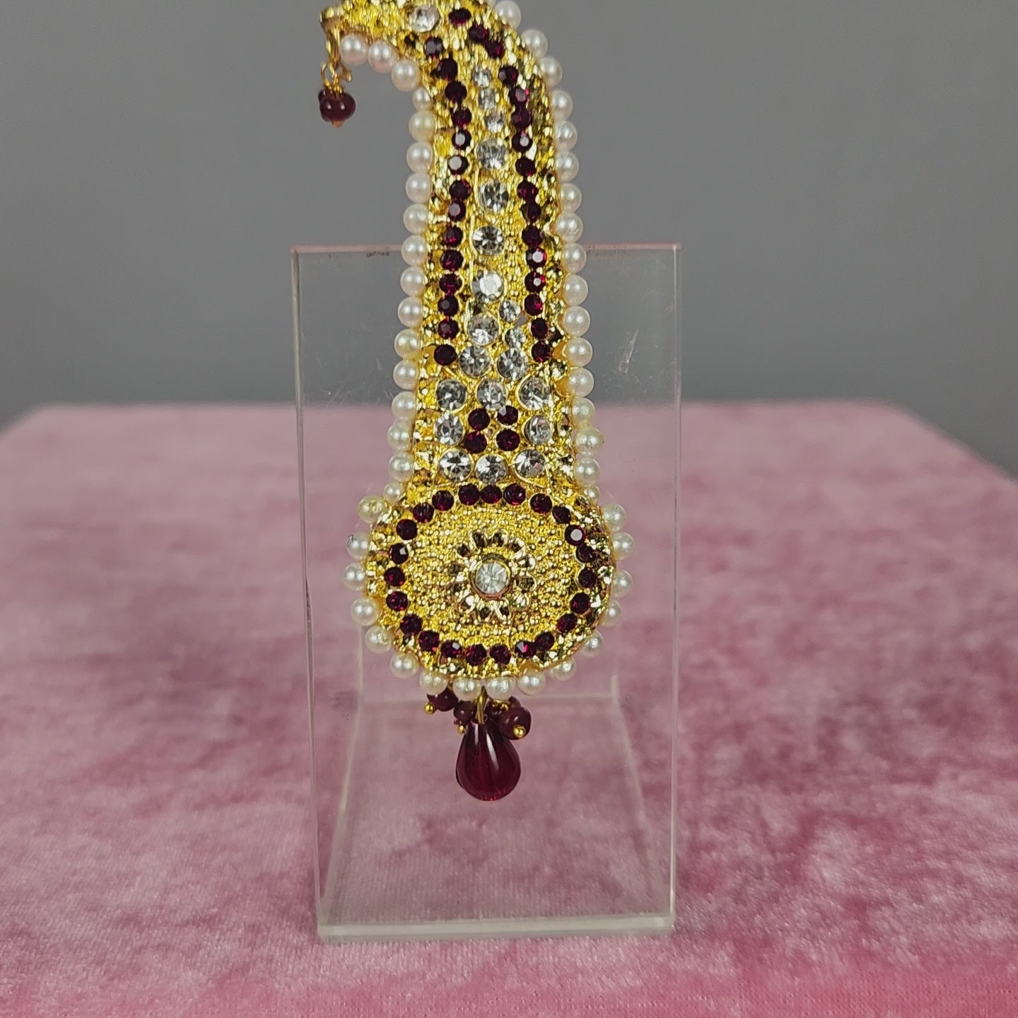 GROOM TURBAN BROOCH WITH PEARL OUTER EDGE