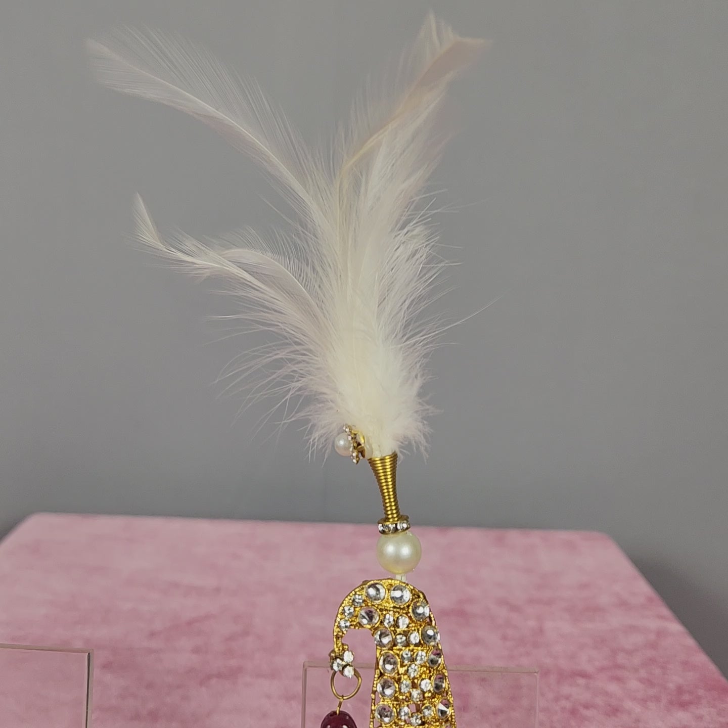 GROOM TURBAN BROOCH WITH CHAIN OF PEARLS