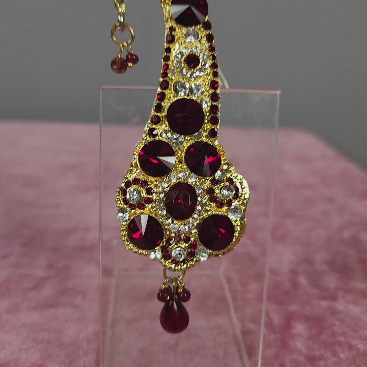 GROOM TURBAN BROOCH WITH RED CRYSTALS