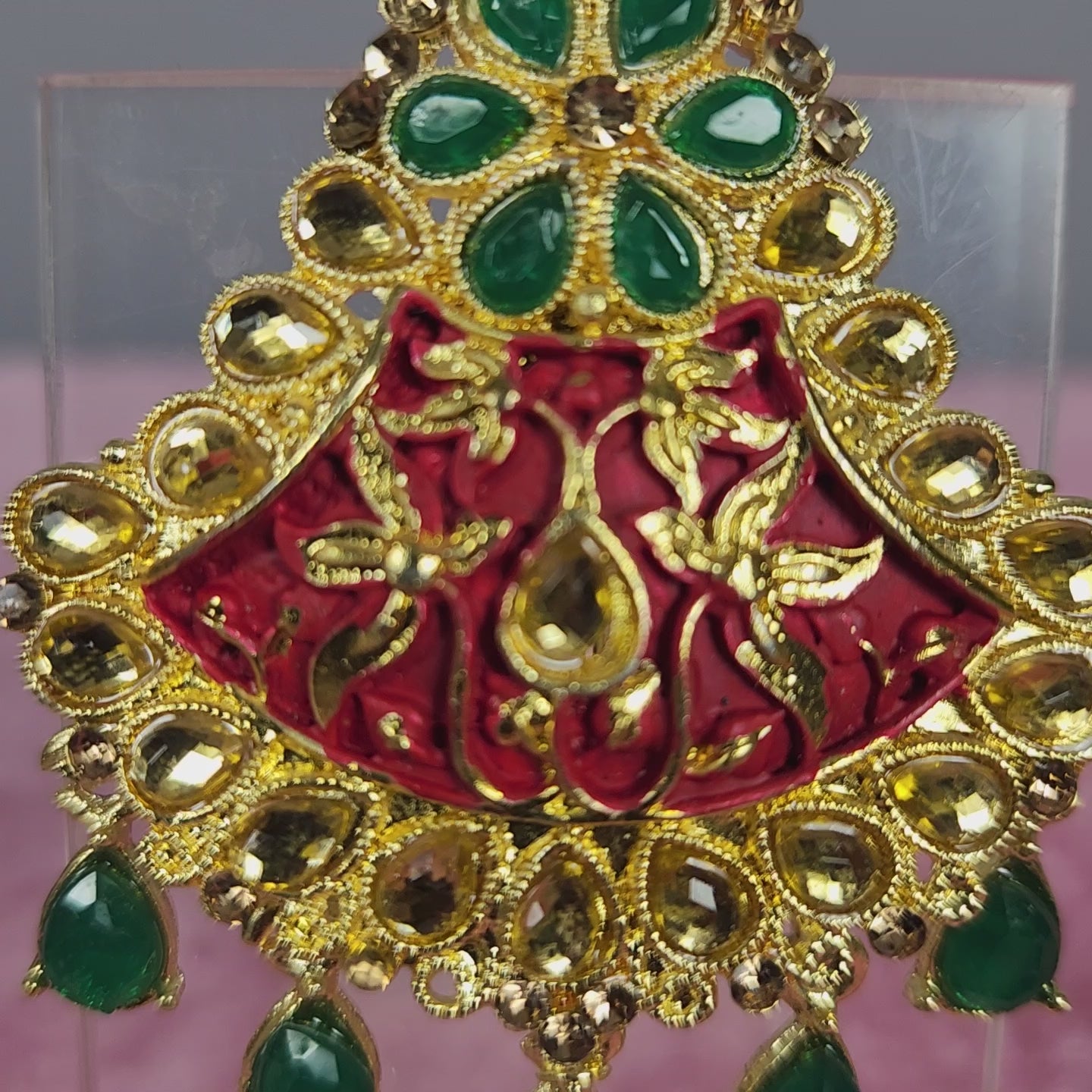 GROOM TURBAN BROOCH WITH EMERALD STONES