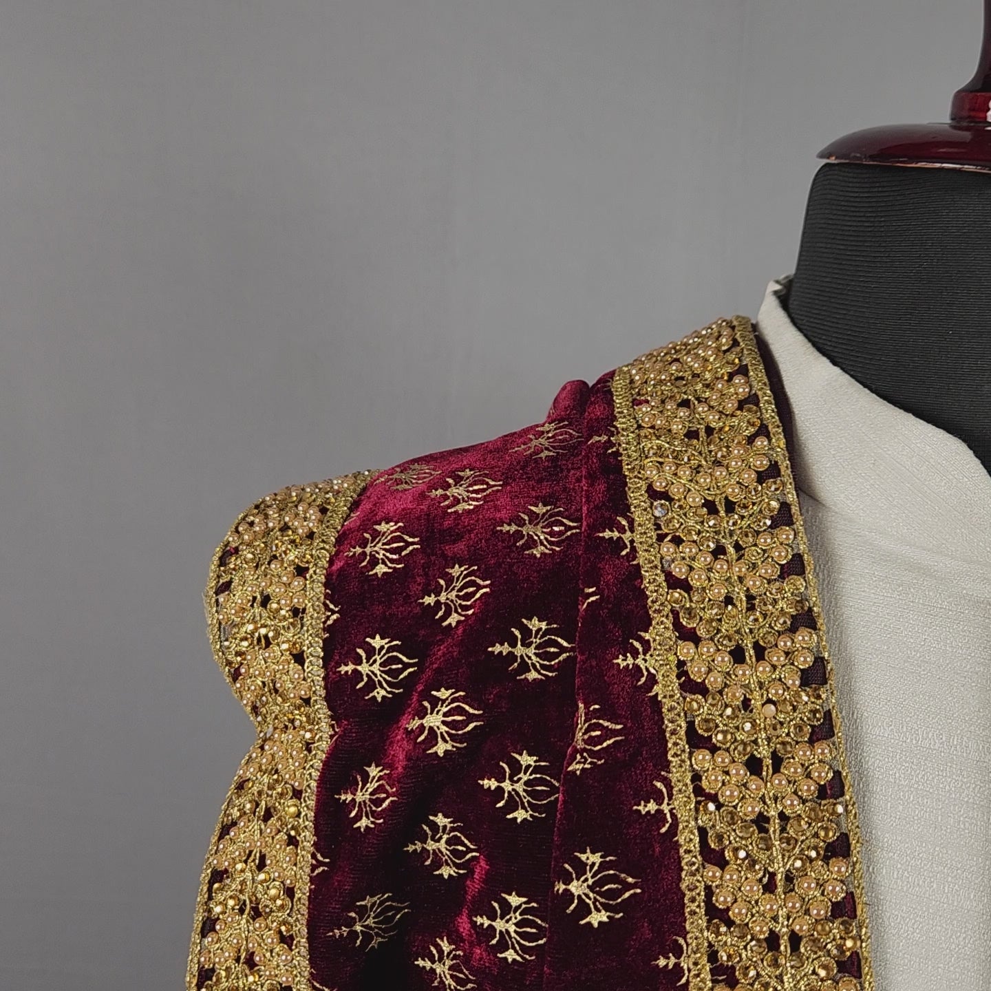 Red Gold Print Shawl Groom - Gold Embroidered Shawl