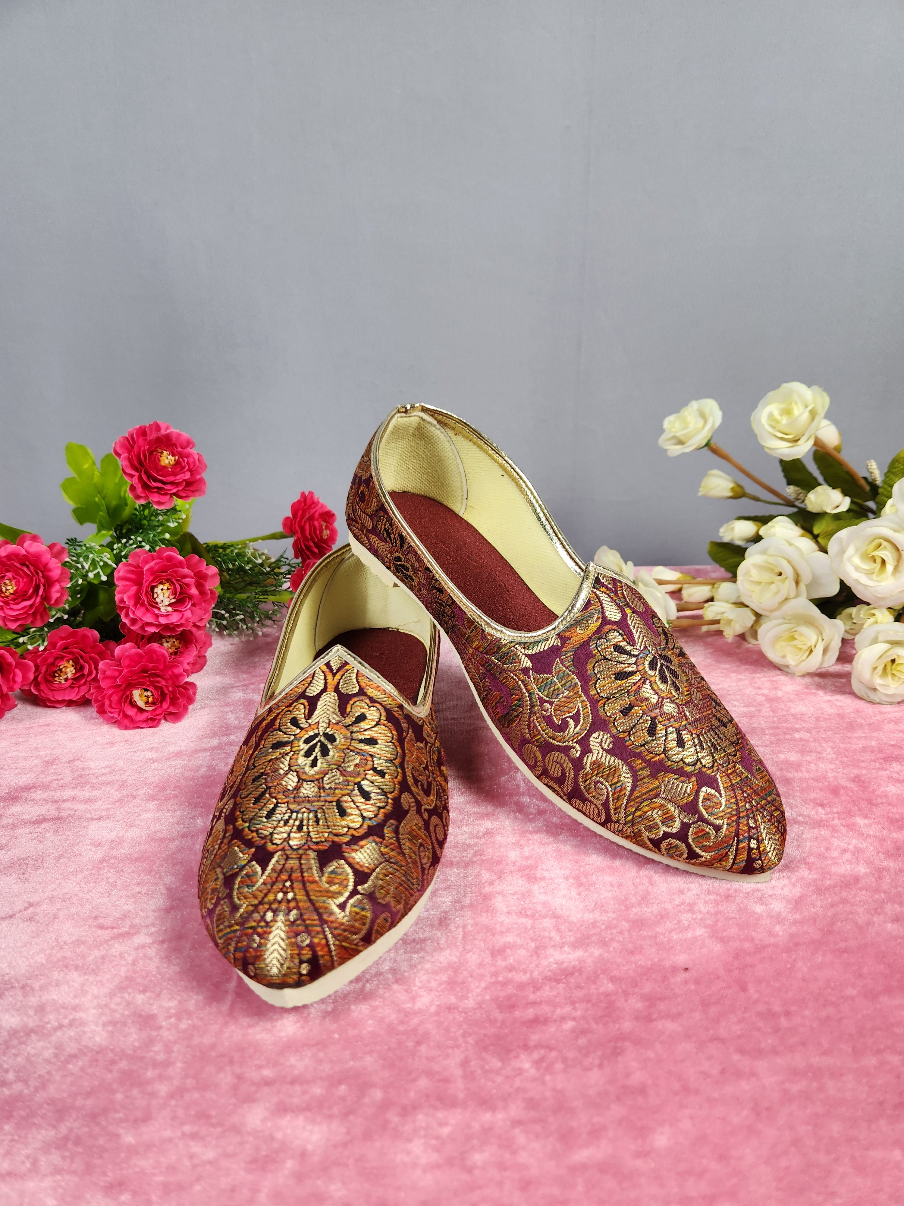 Red Ethnic Shoes for Men – Designer Indian Jutti & Mojari for Wedding