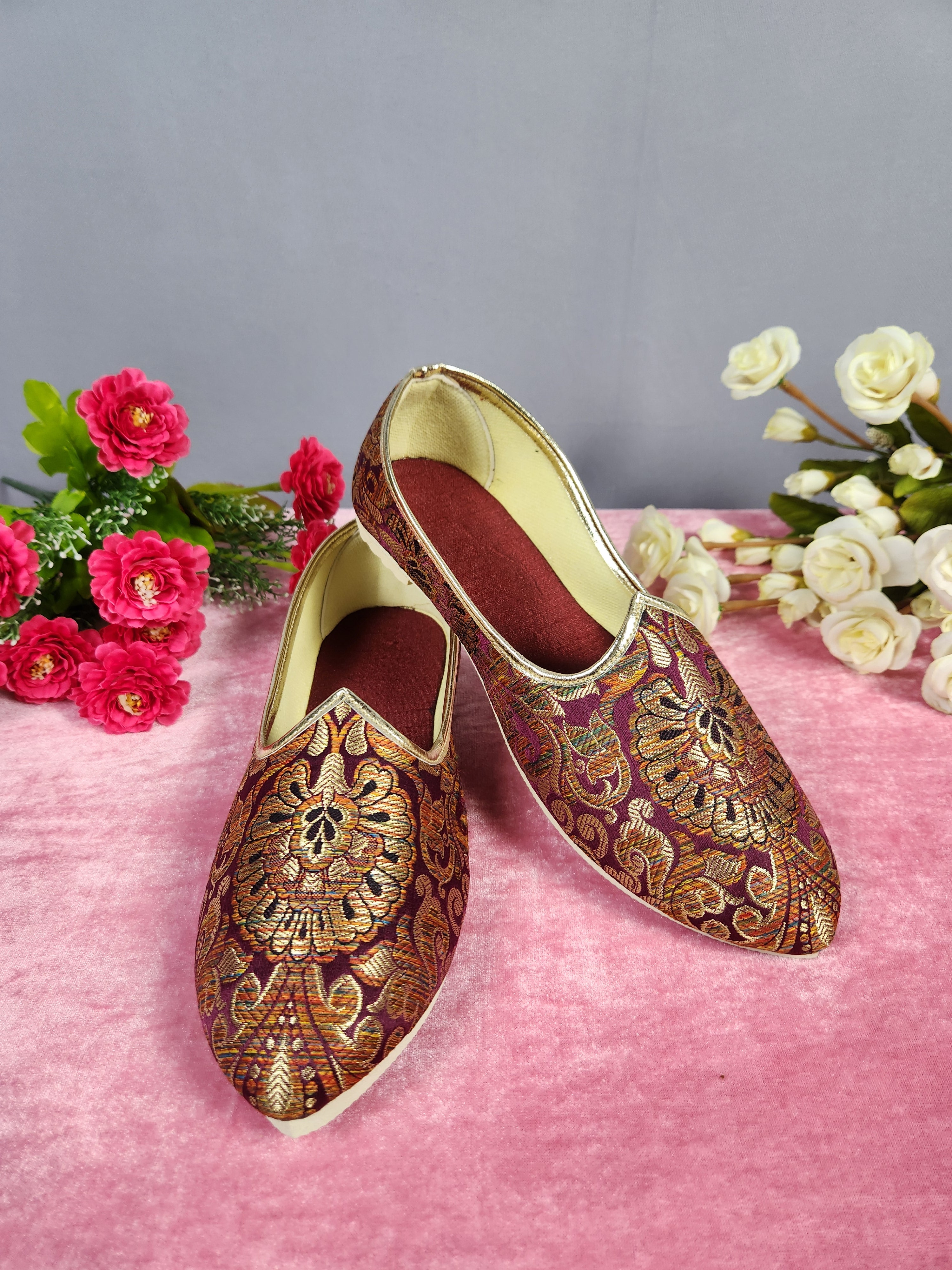Red Ethnic Shoes for Men – Designer Indian Jutti & Mojari for Wedding