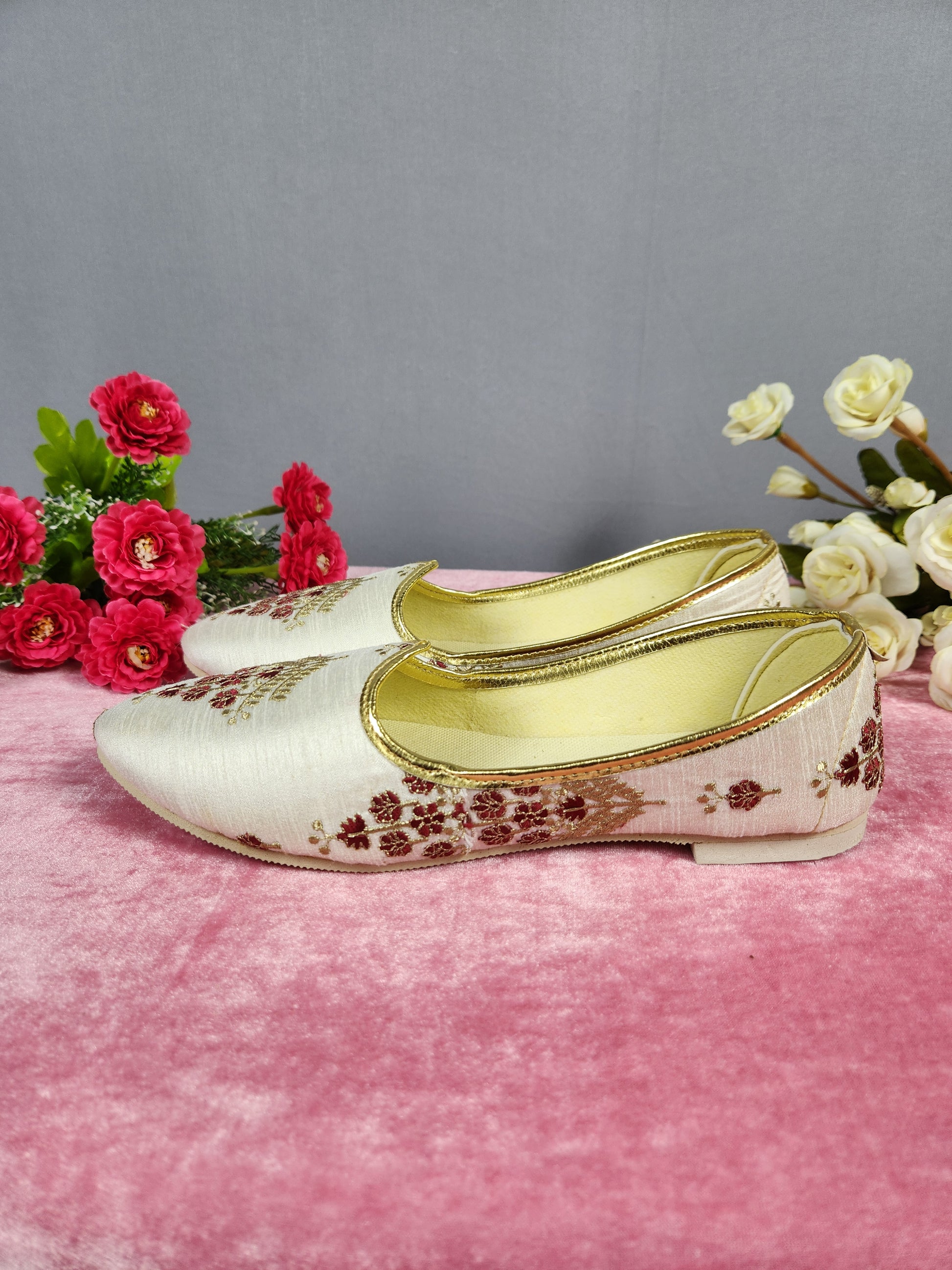 White Ethnic Shoes for Men – Designer Indian Jutti & Mojari for Wedding