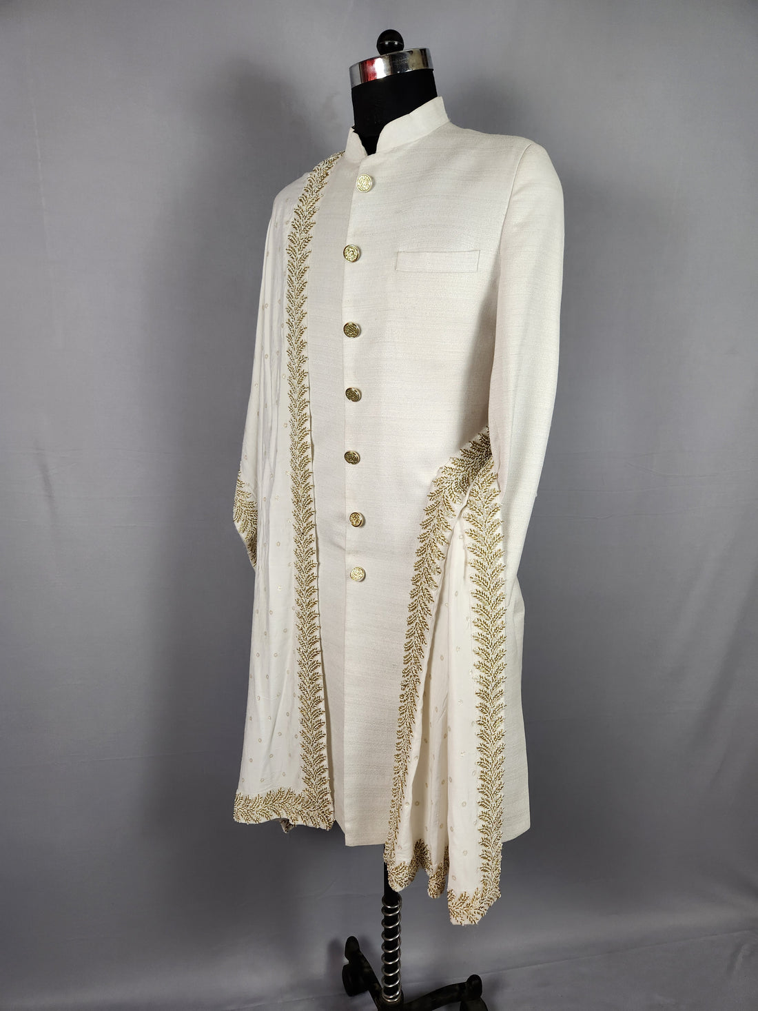 white wedding shawl for groom - embroidered sherwani stole with golden border