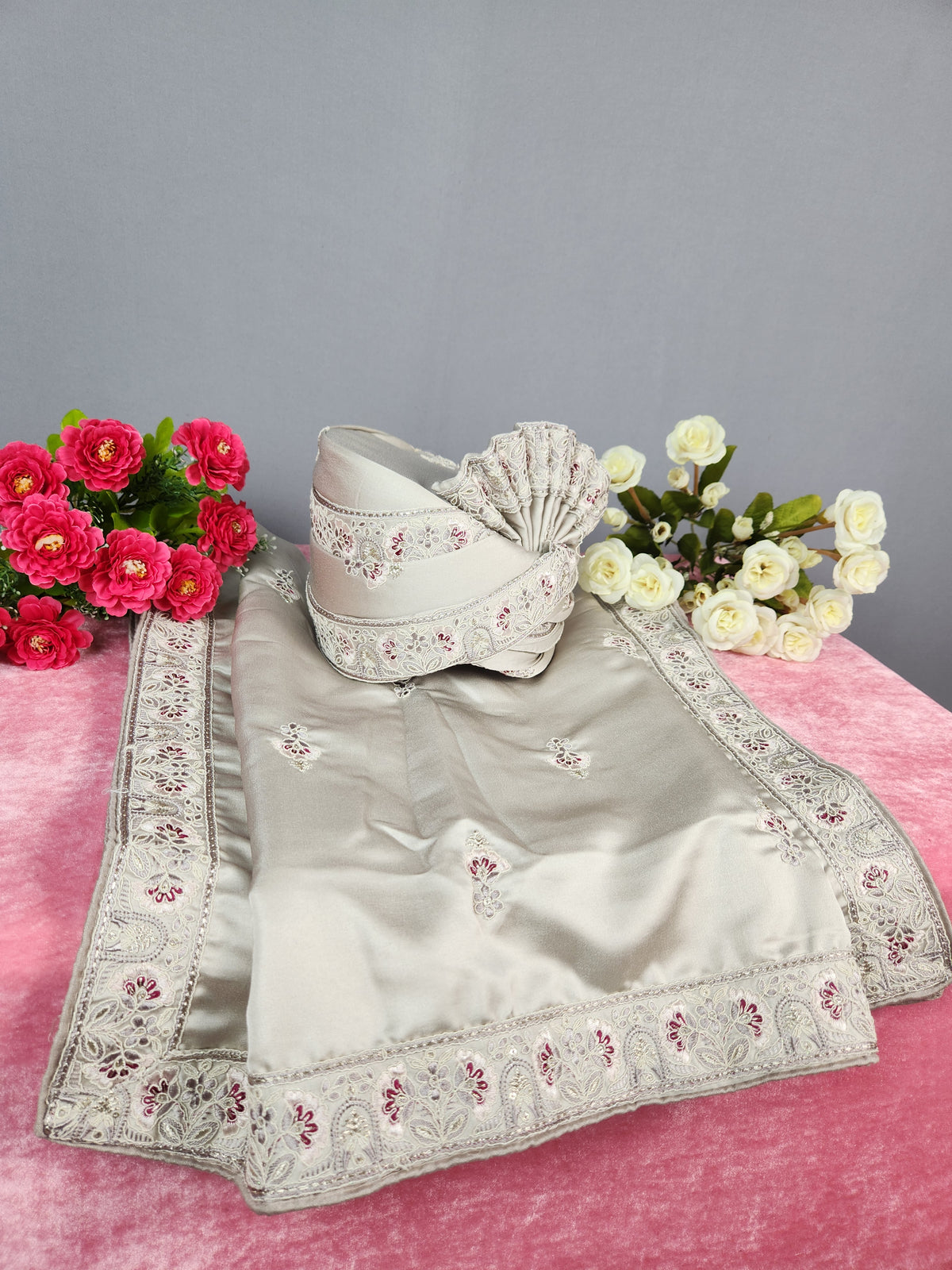 Lavender Groom Turban Shawl Set With Red Touch Up | Dupatta Safa Set For Men