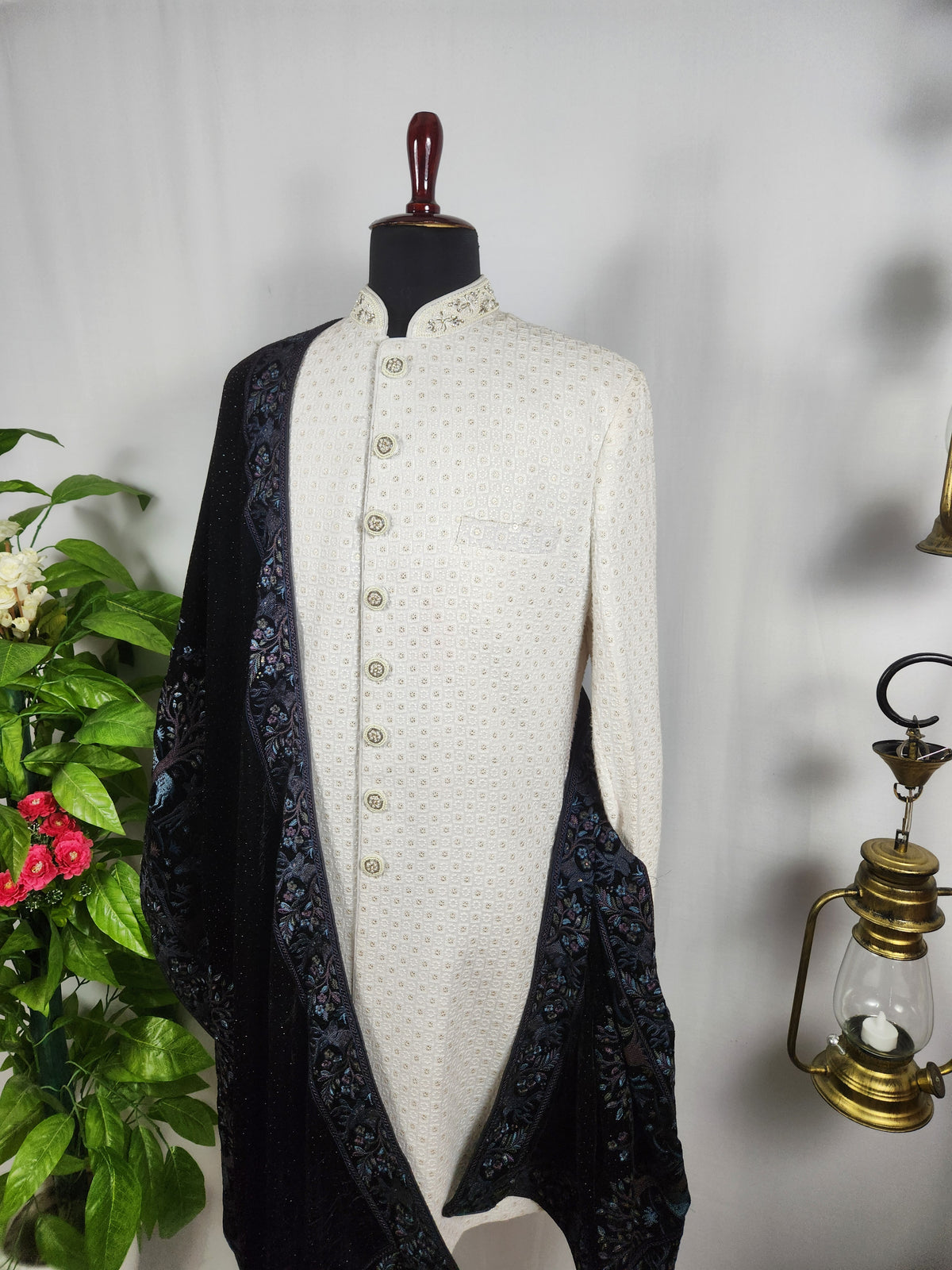 Black Groom Shawl - Scenery Embroidery | Stole For Men