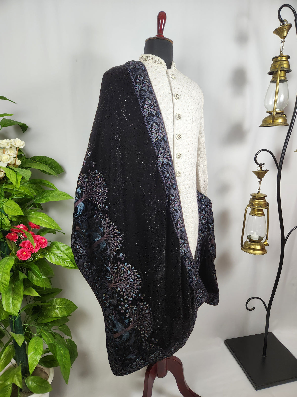 Black Groom Shawl - Scenery Embroidery | Stole For Men