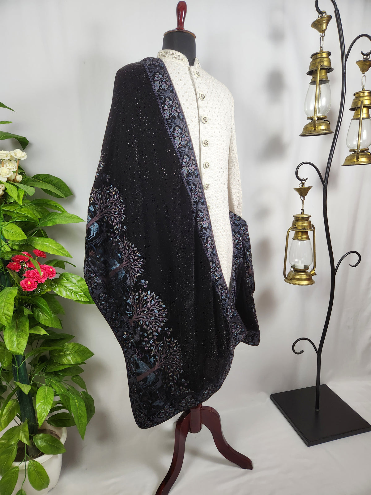 Black Groom Shawl - Scenery Embroidery | Stole For Men
