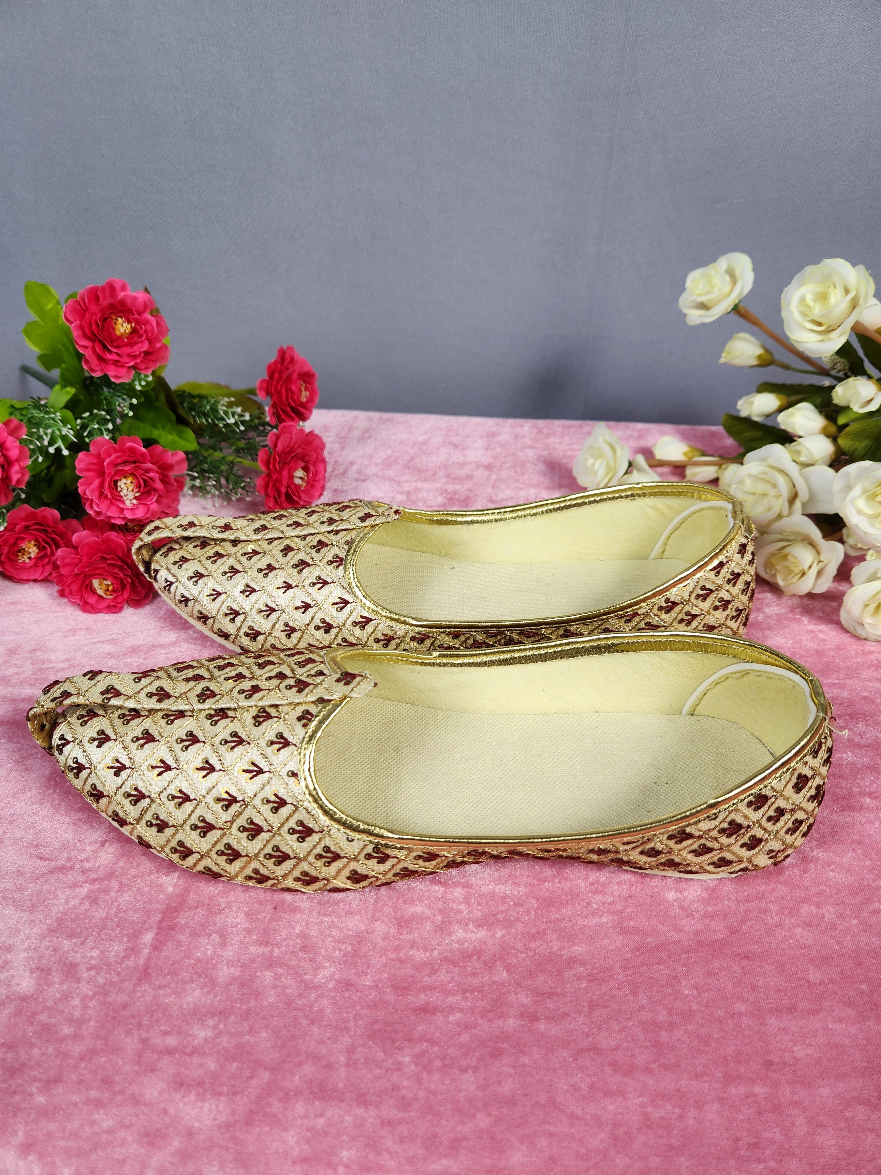 Beige Ethnic Shoes for Men – Designer Indian Jutti & Mojari for Wedding
