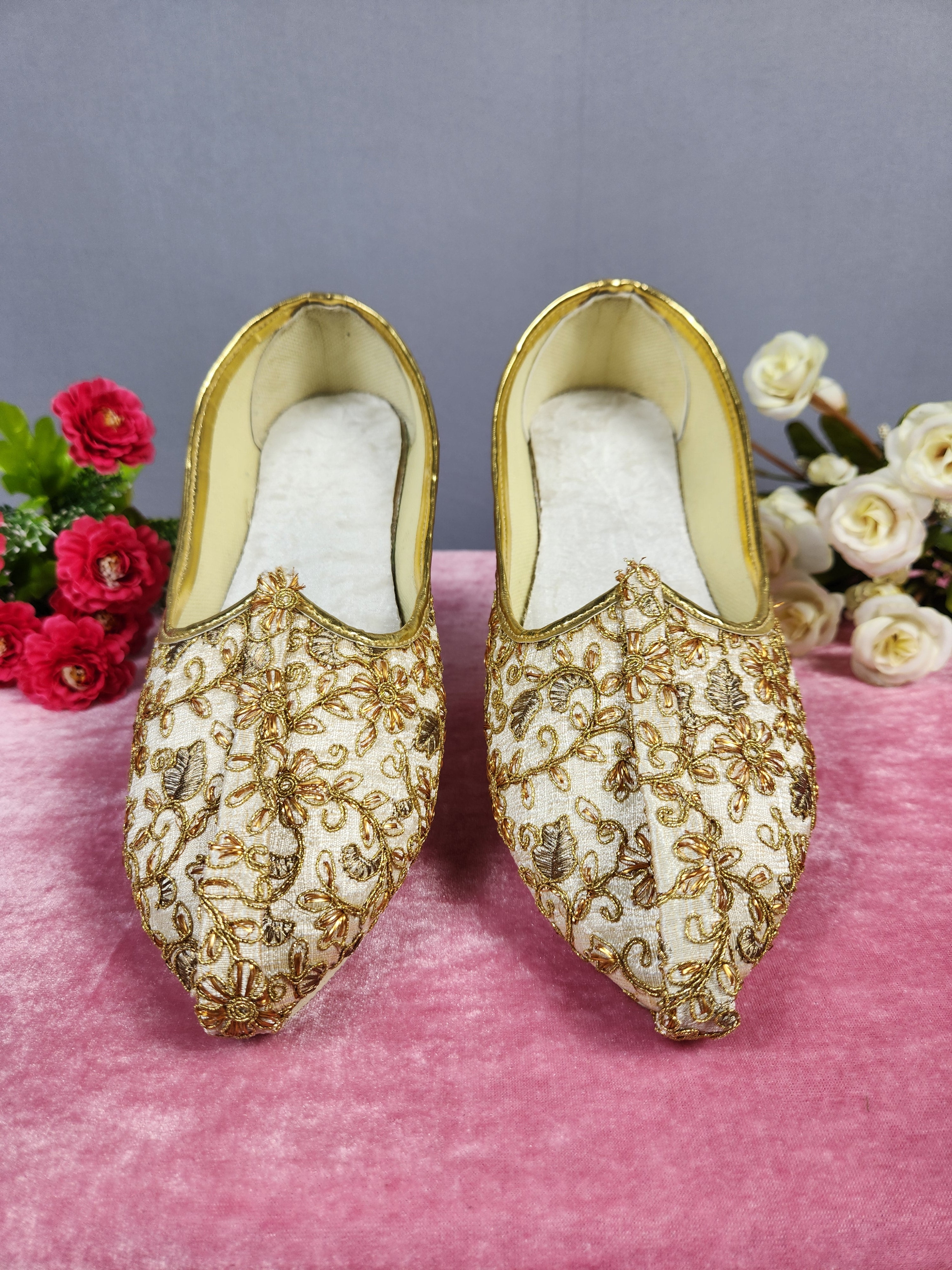 Beige Ethnic Shoes for Men – Designer Indian Jutti & Mojari for Wedding
