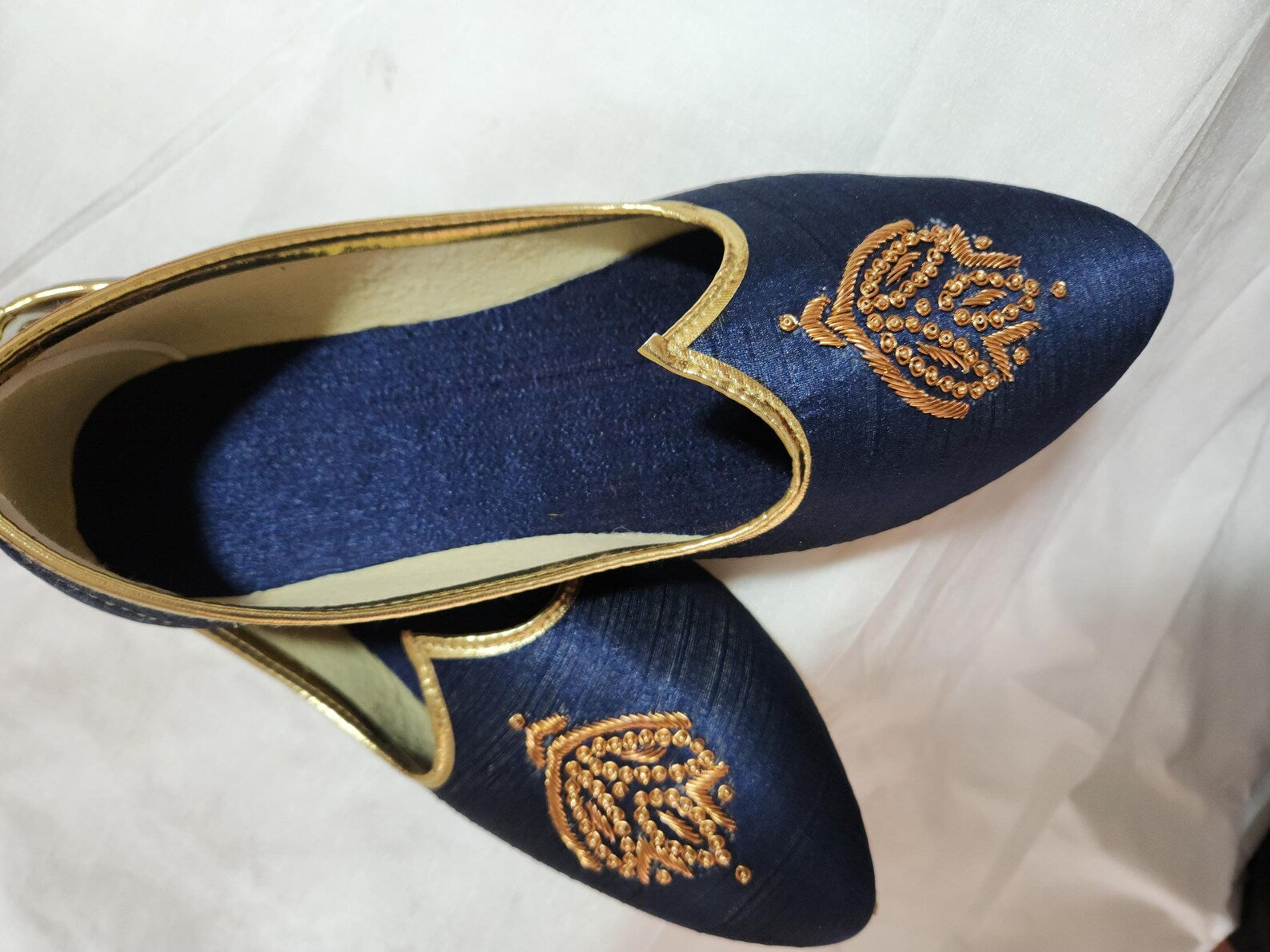 Blue Ethnic Shoes for Men – Designer Indian Jutti & Mojari for Wedding
