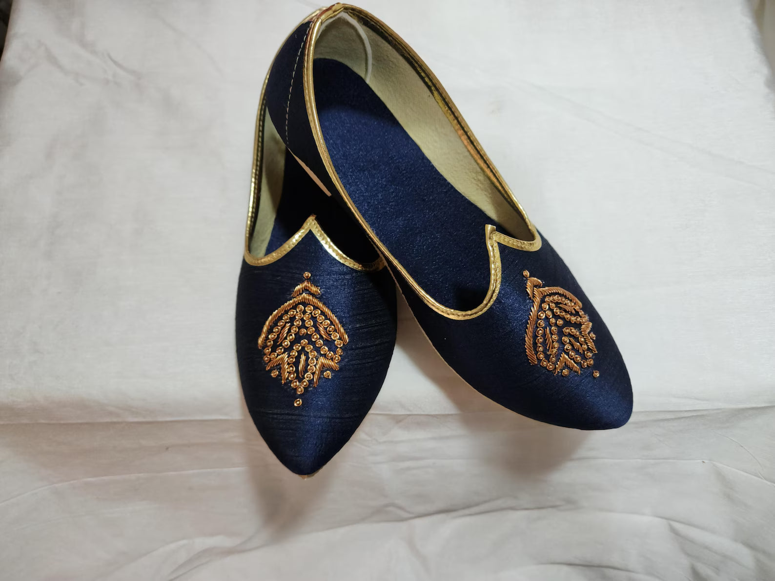 Blue Ethnic Shoes for Men – Designer Indian Jutti & Mojari for Wedding
