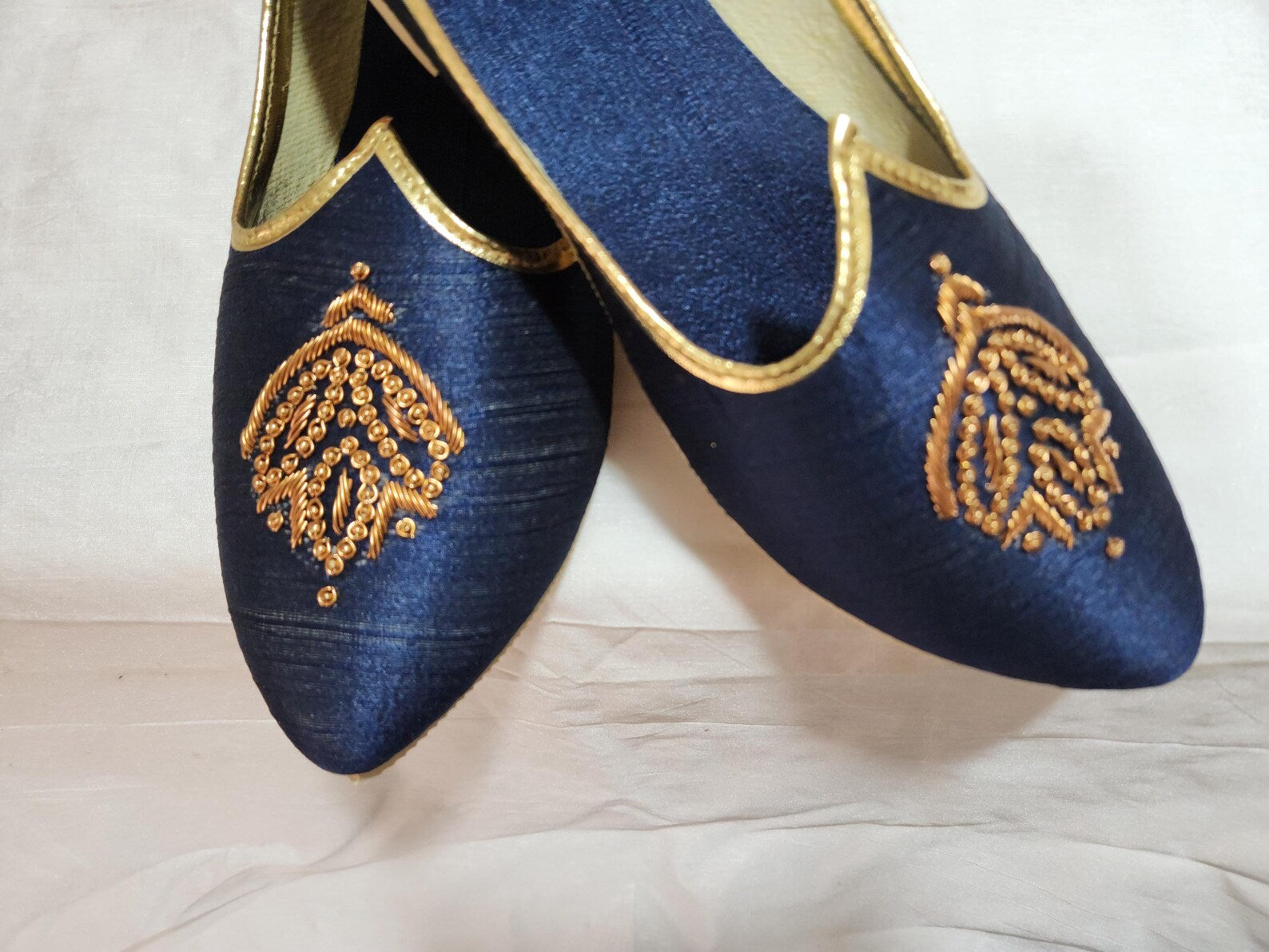 Blue Ethnic Shoes for Men – Designer Indian Jutti & Mojari for Wedding
