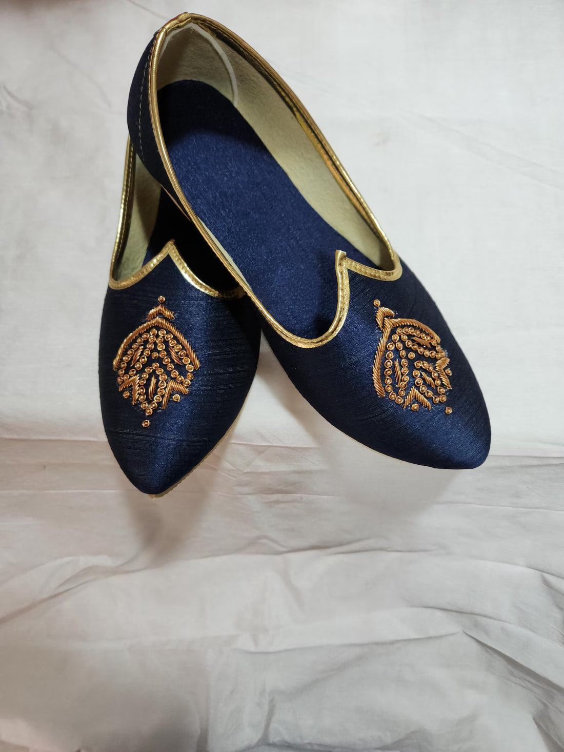Blue Ethnic Shoes for Men – Designer Indian Jutti & Mojari for Wedding
