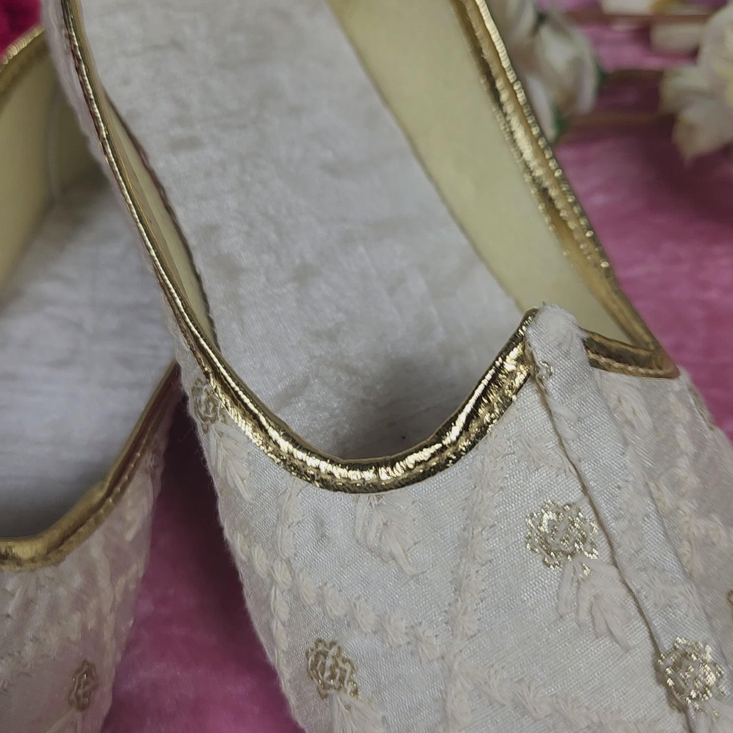 White Ethnic Shoes for Men – Designer Indian Jutti & Mojari for Wedding
