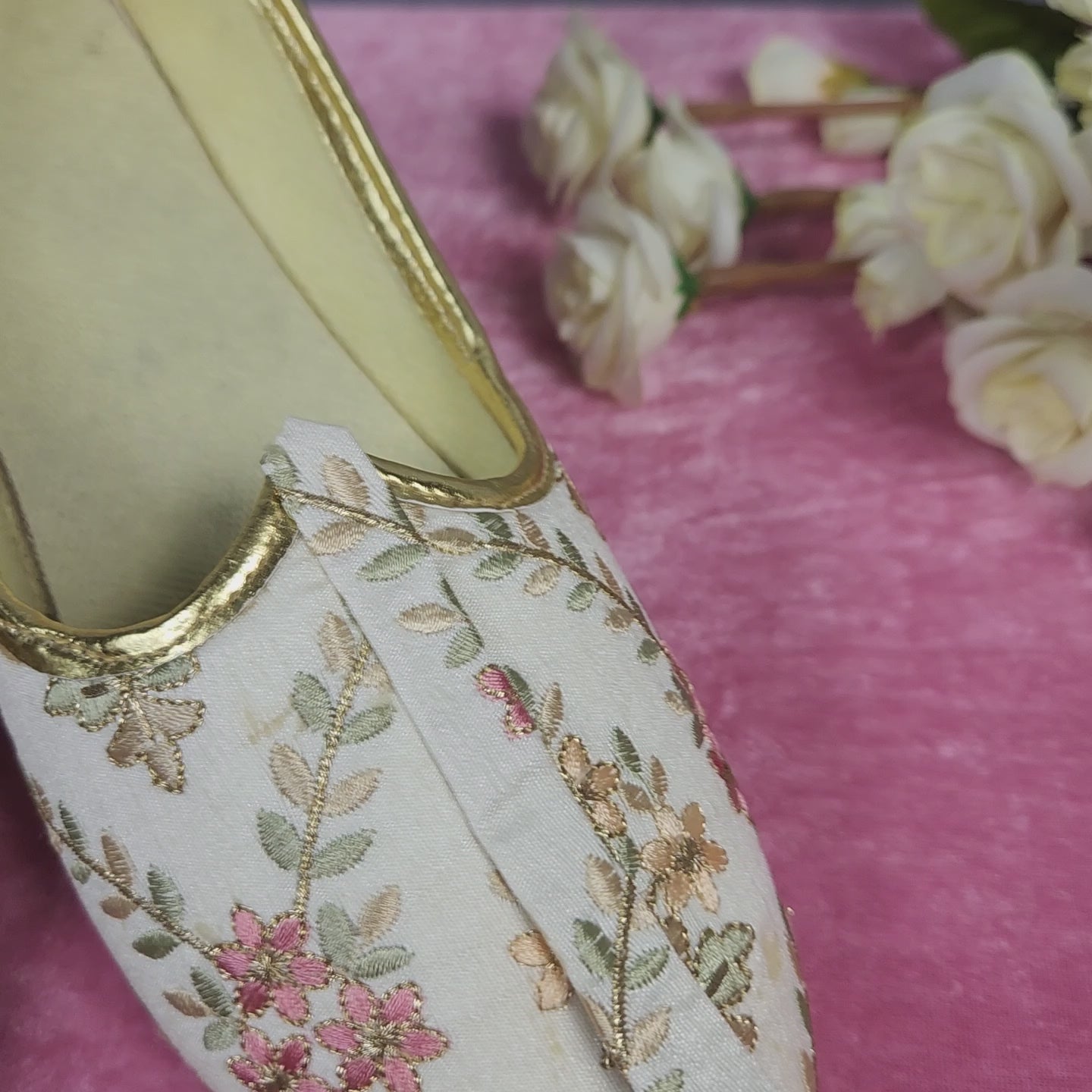 White Ethnic Shoes for Men – Designer Indian Jutti & Mojari for Wedding
