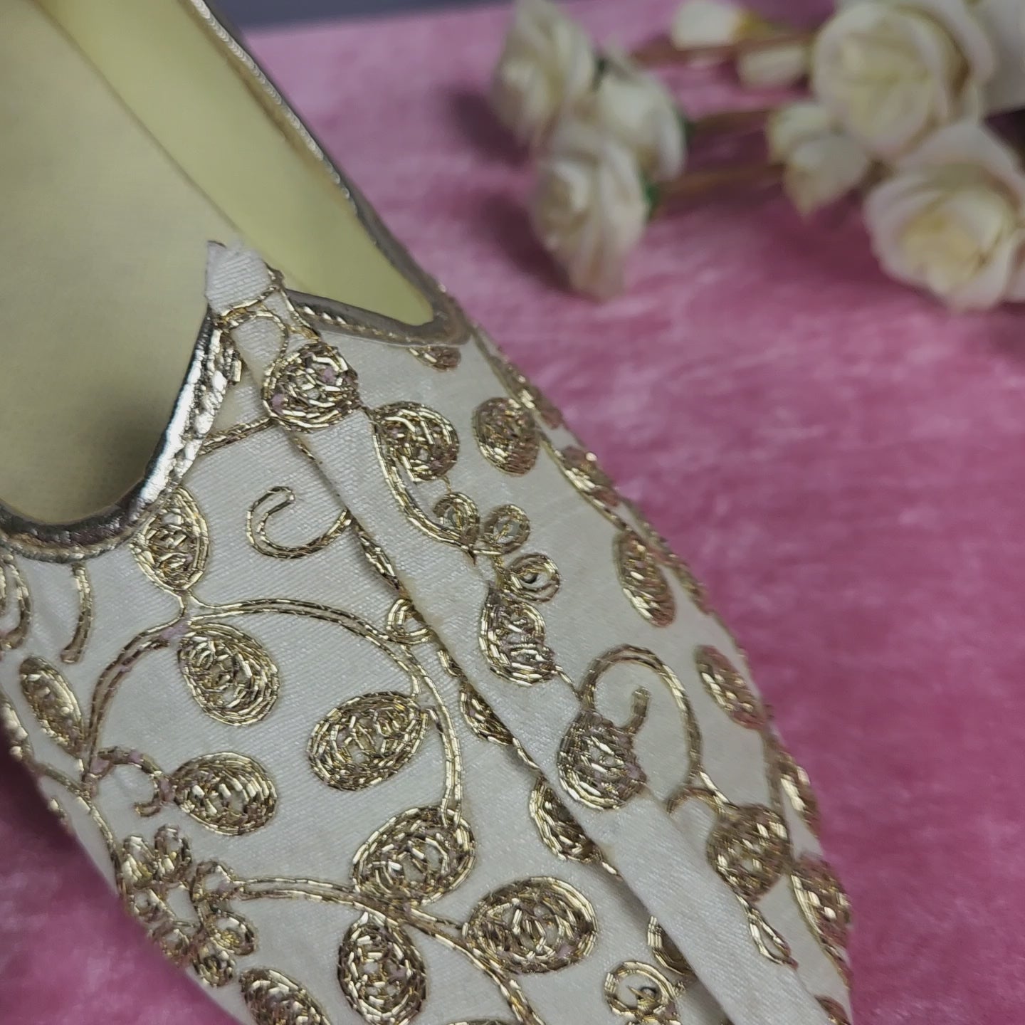 White Ethnic Shoes for Men – Designer Indian Jutti & Mojari for Wedding
