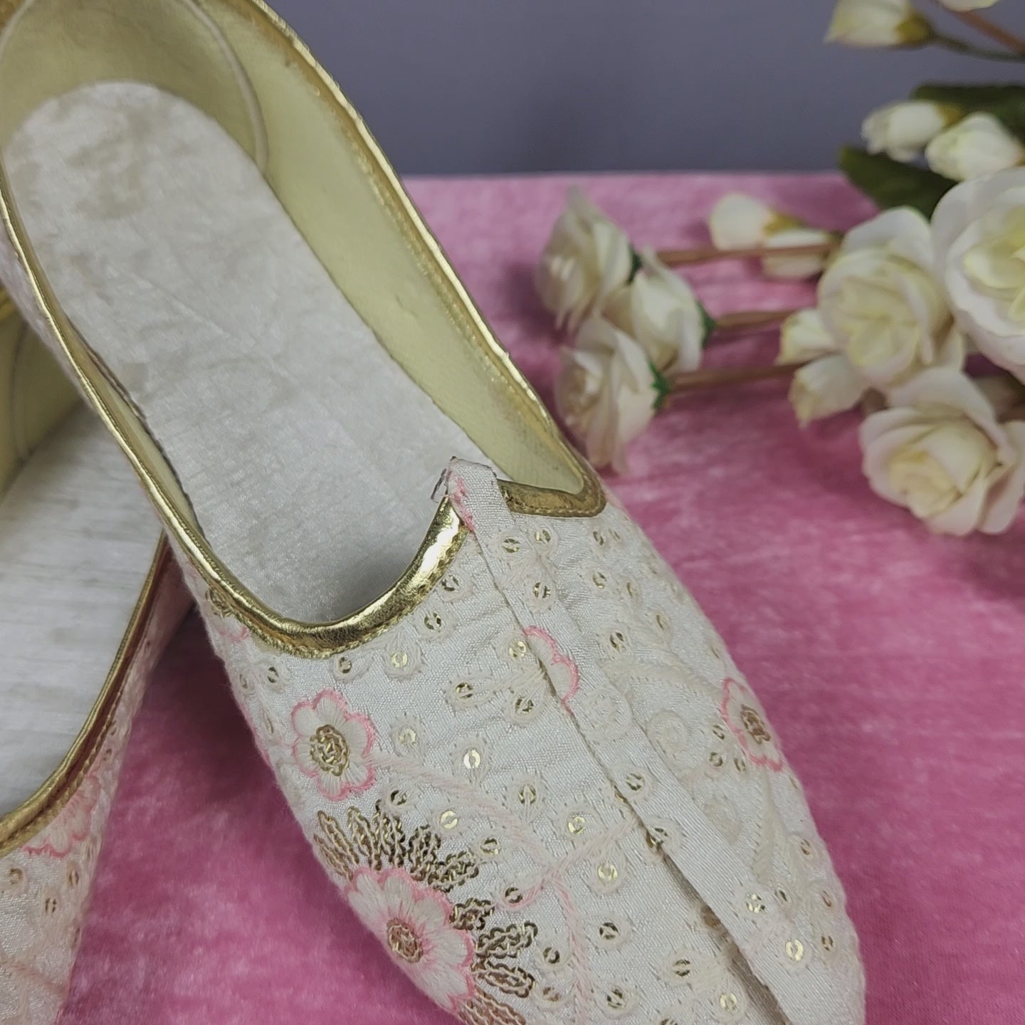White Ethnic Shoes for Men – Designer Indian Jutti & Mojari for Wedding
