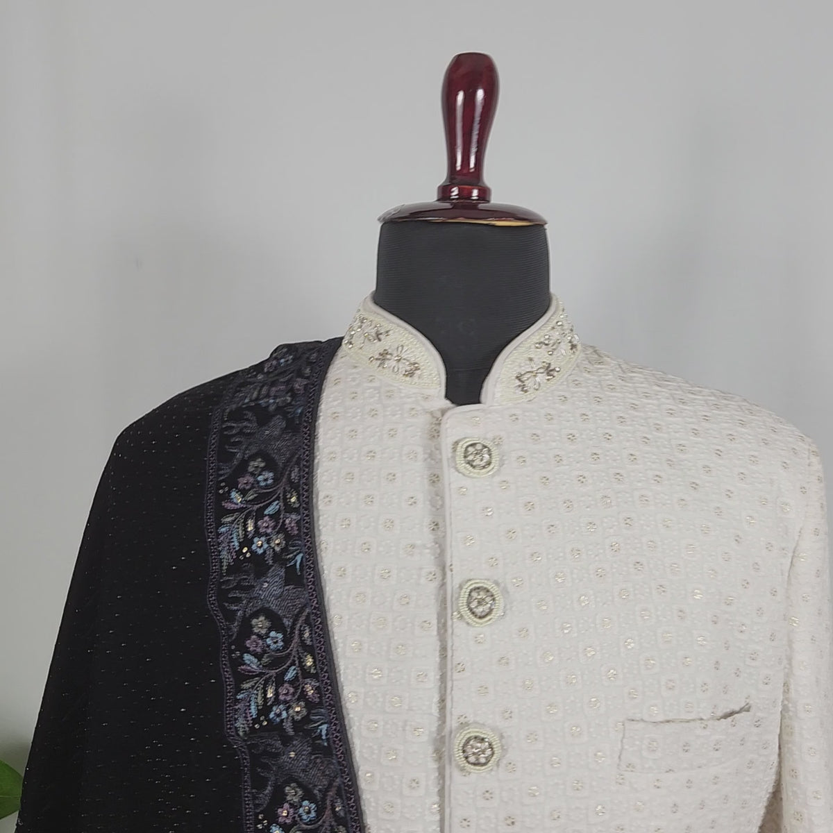 Black Groom Shawl - Scenery Embroidery | Stole For Men