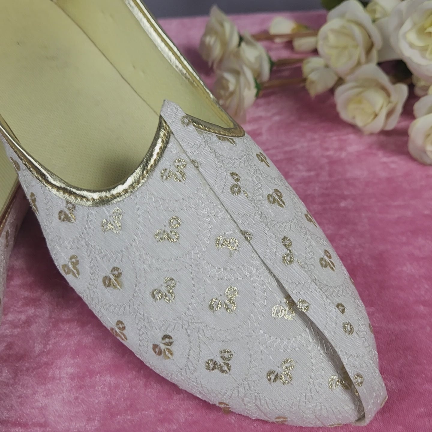 White Ethnic Shoes for Men – Designer Indian Jutti & Mojari for Wedding
