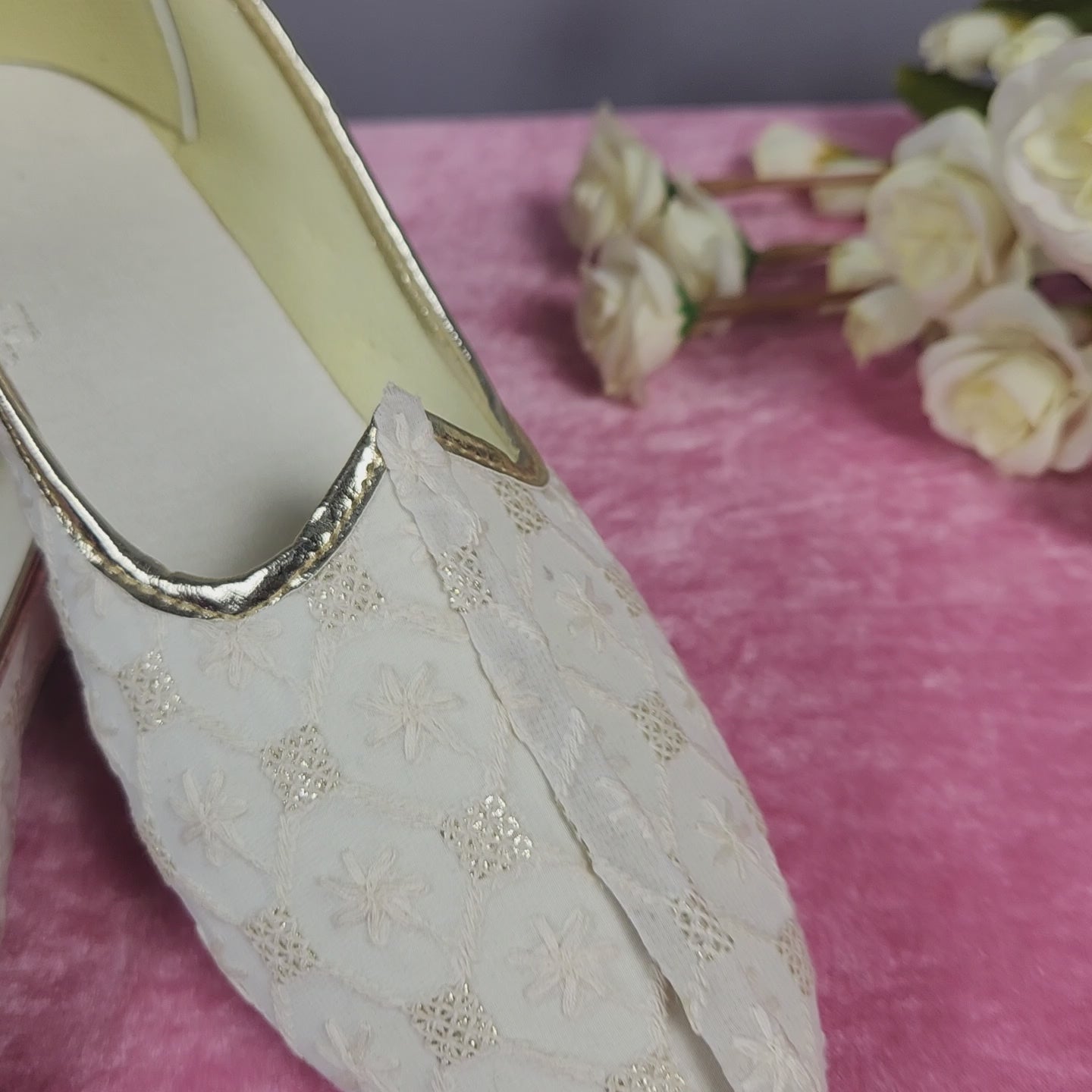 White Ethnic Shoes for Men – Designer Indian Jutti & Mojari for Wedding
