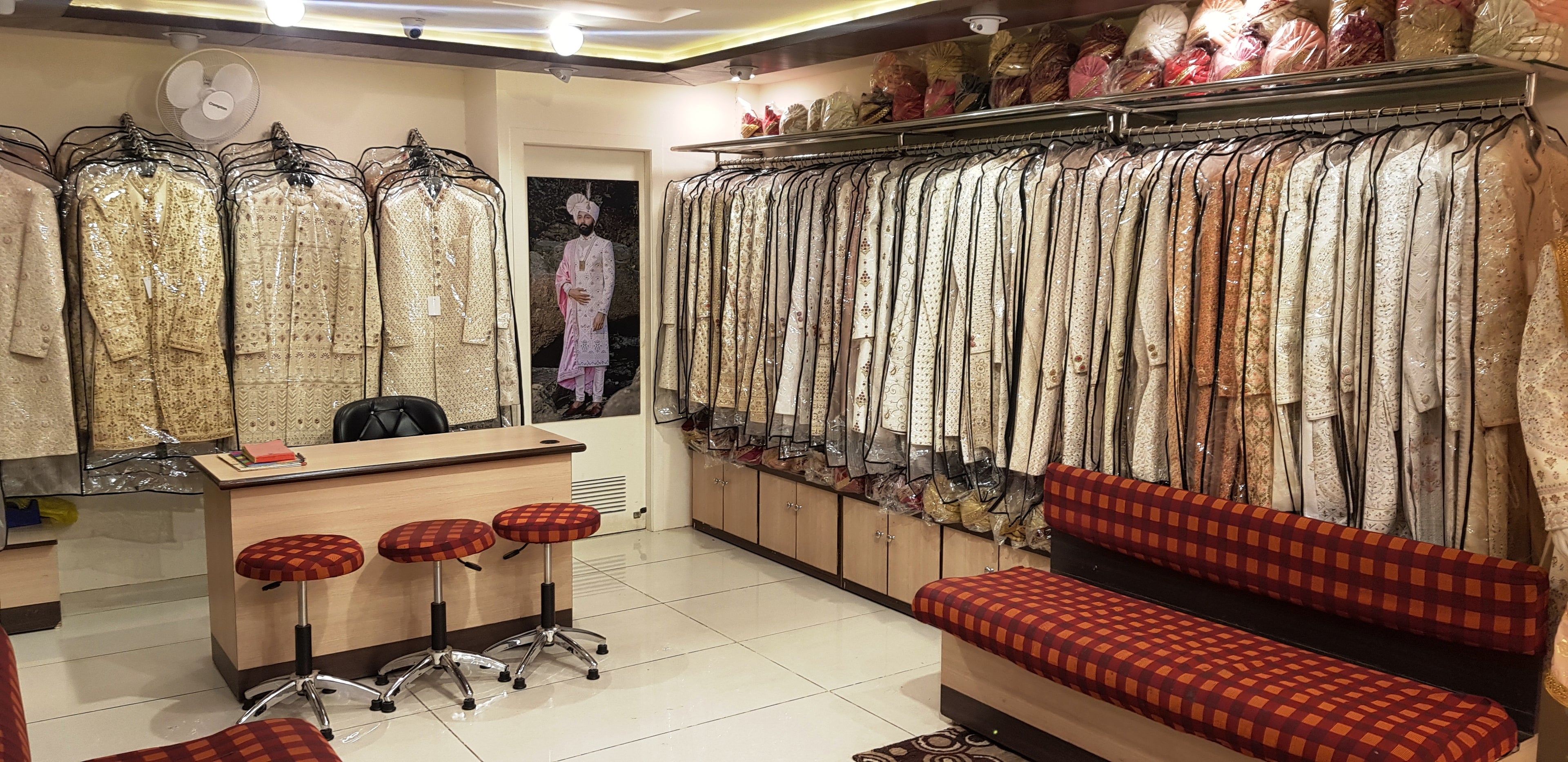 slider image slider_item_LC4Aqe