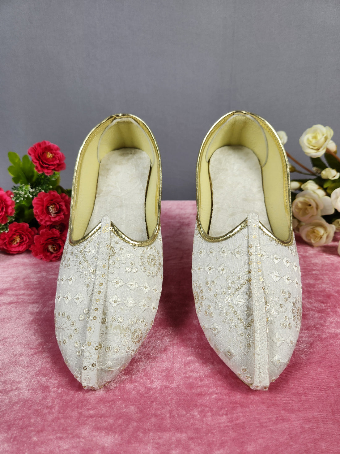 White Ethnic Shoes for Men – Designer Indian Jutti & Mojari for Wedding
