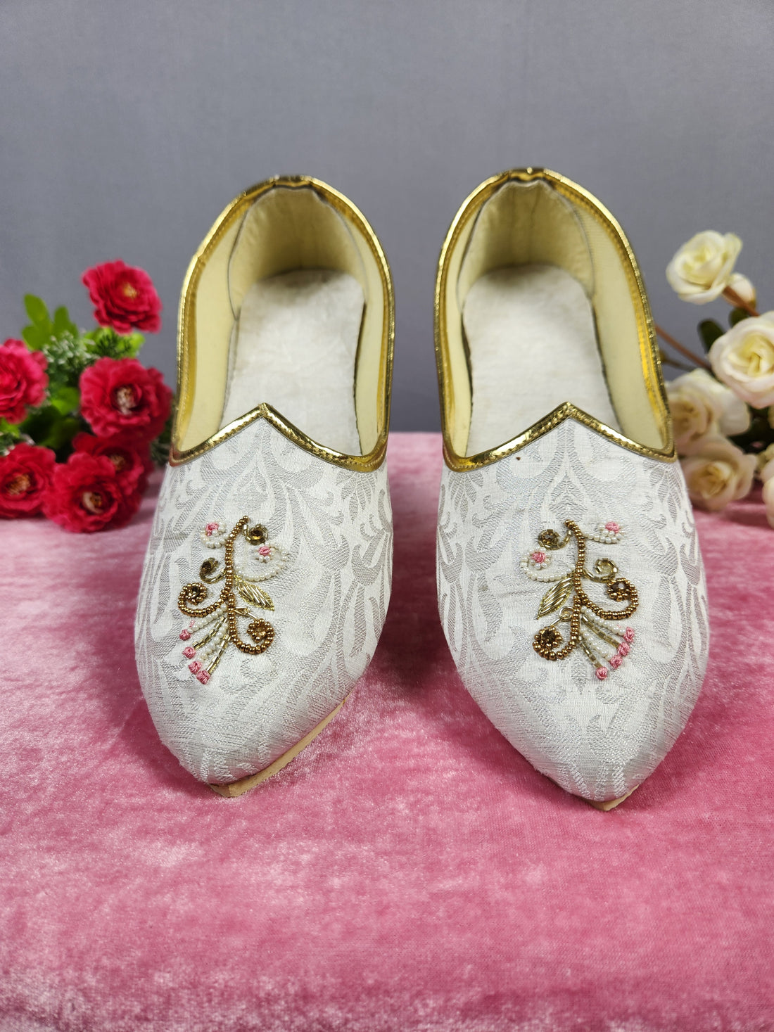 White Ethnic Shoes for Men – Designer Indian Jutti & Mojari for Wedding
