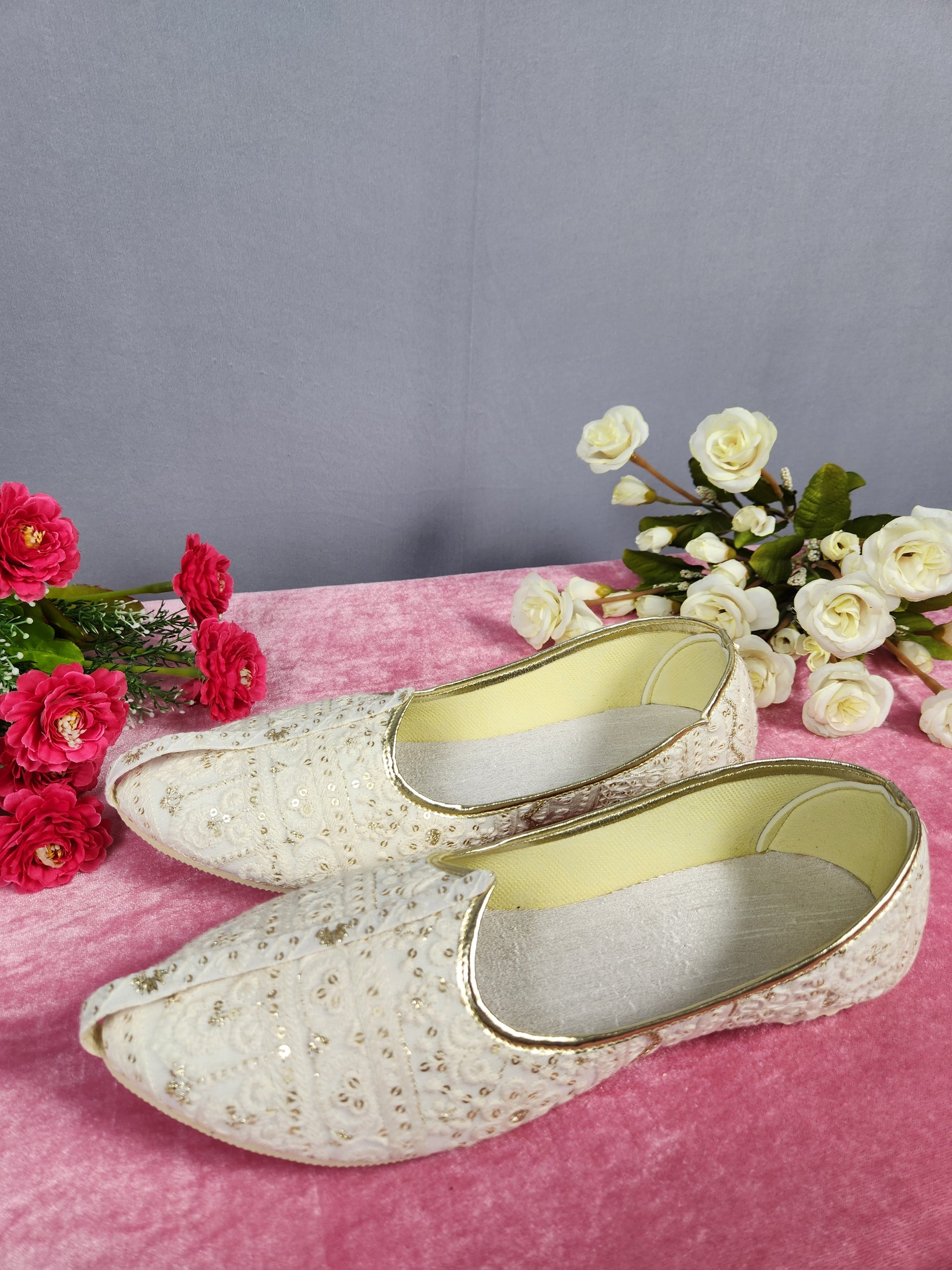 White Ethnic Shoes for Men – Designer Indian Jutti & Mojari for Wedding
