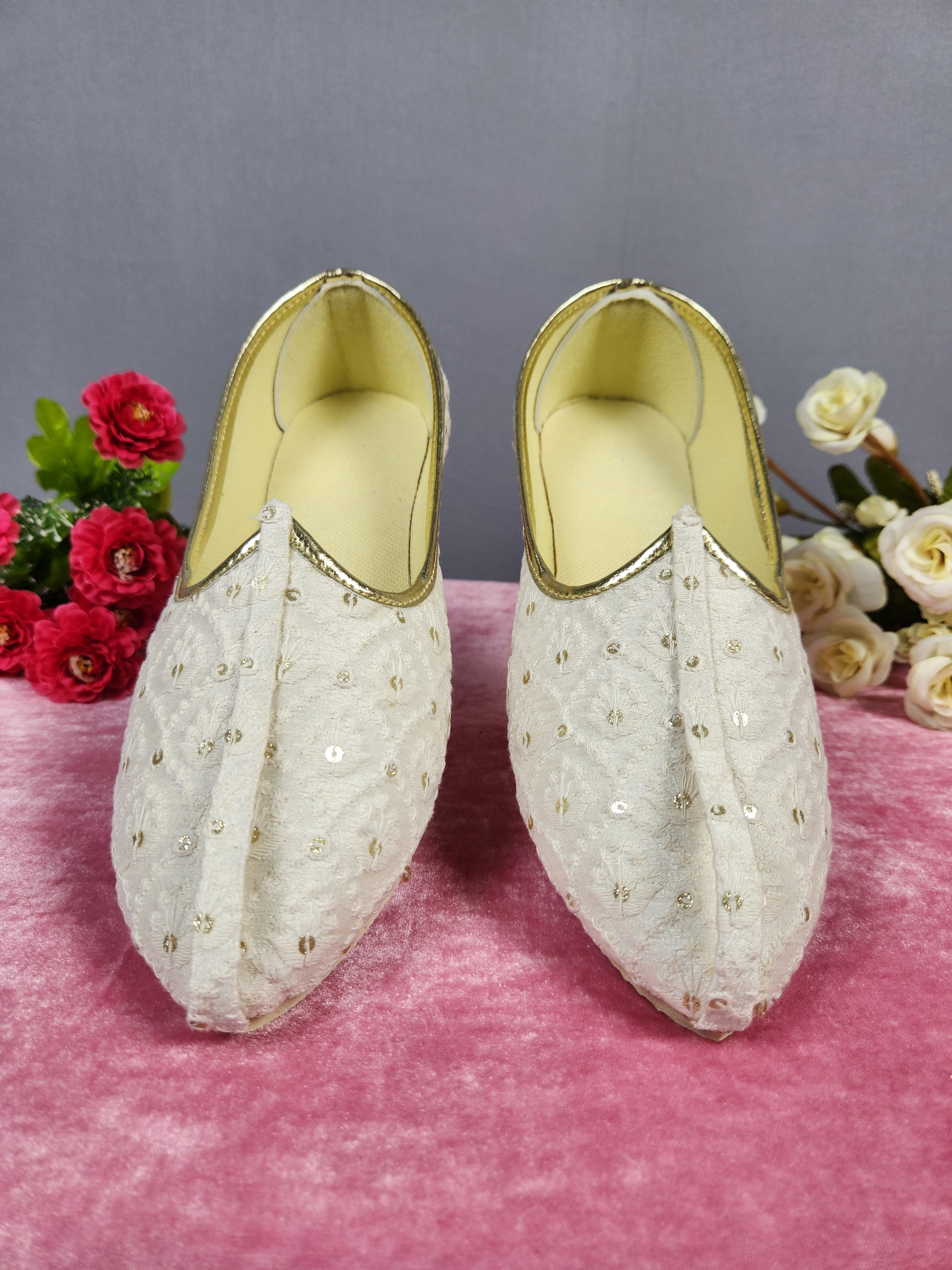 White Ethnic Shoes for Men – Designer Indian Jutti & Mojari for Wedding
