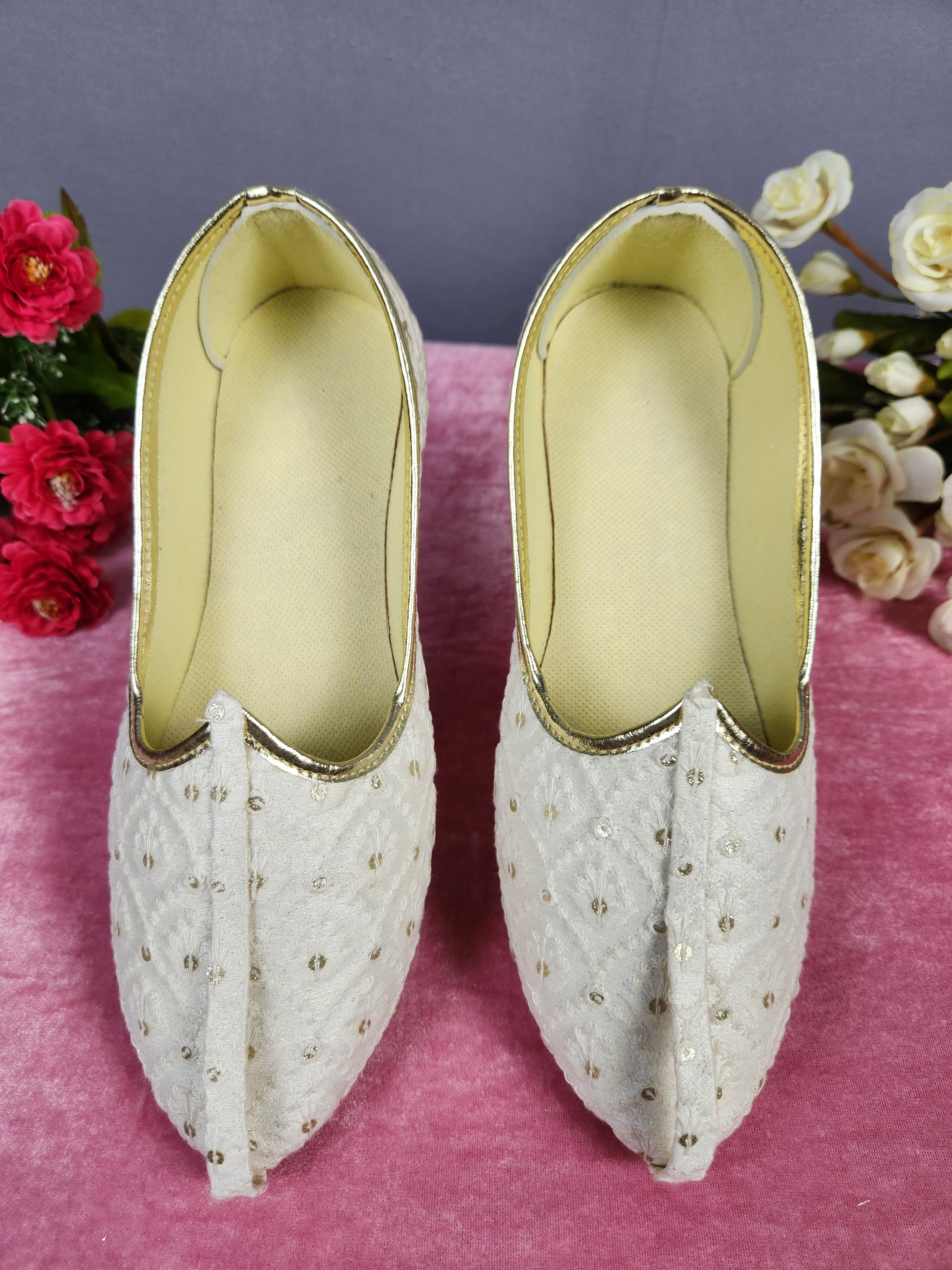 White Ethnic Shoes for Men – Designer Indian Jutti & Mojari for Wedding
